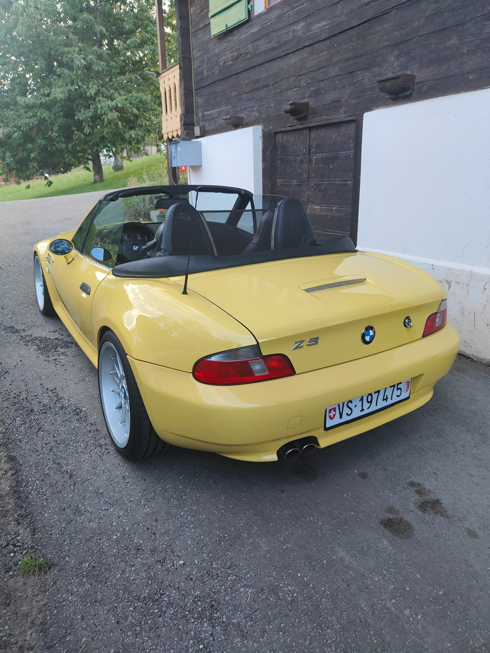 BMW 2.8-image-5
