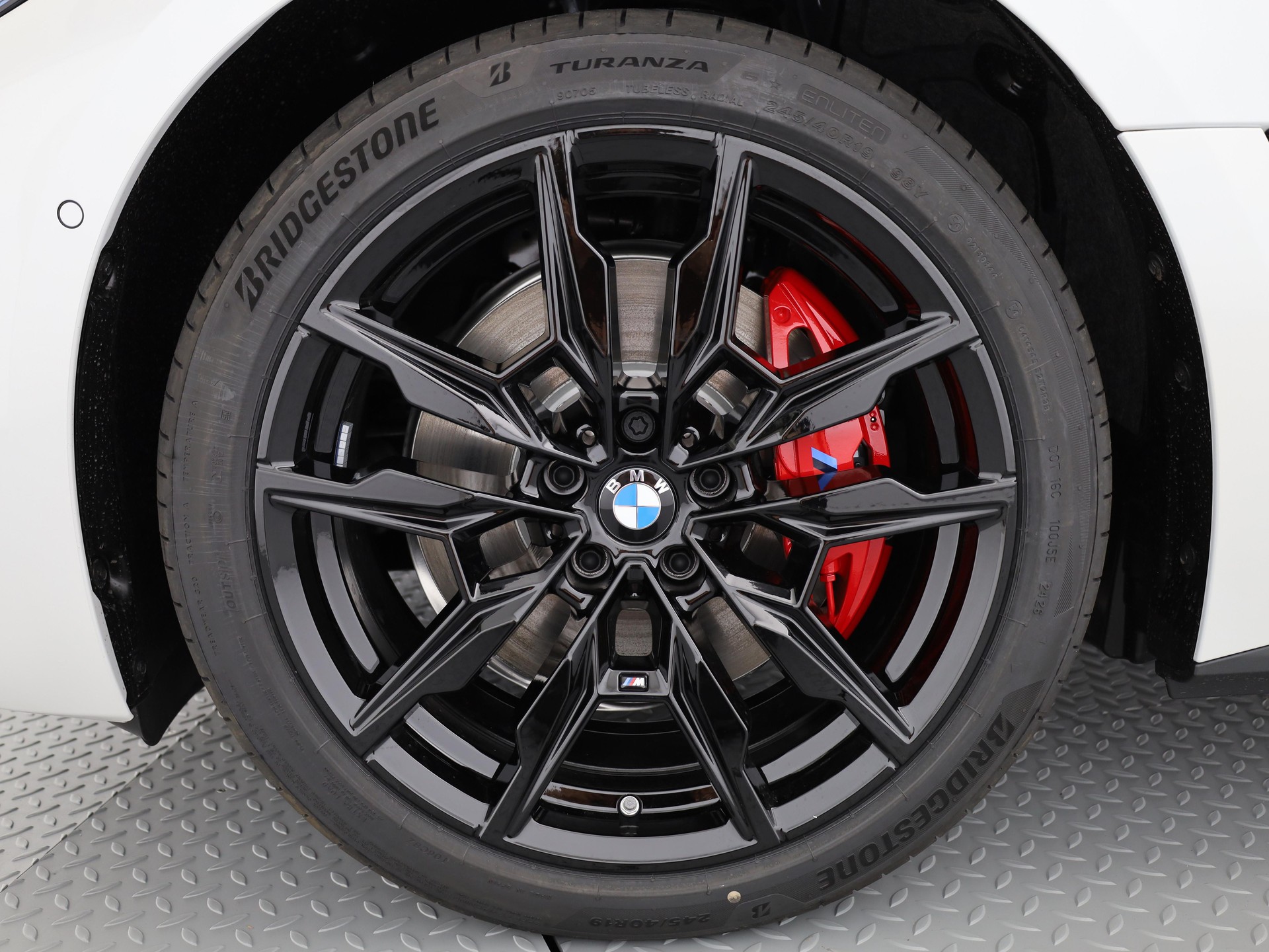 BMW i4 Limousine M60-image-23