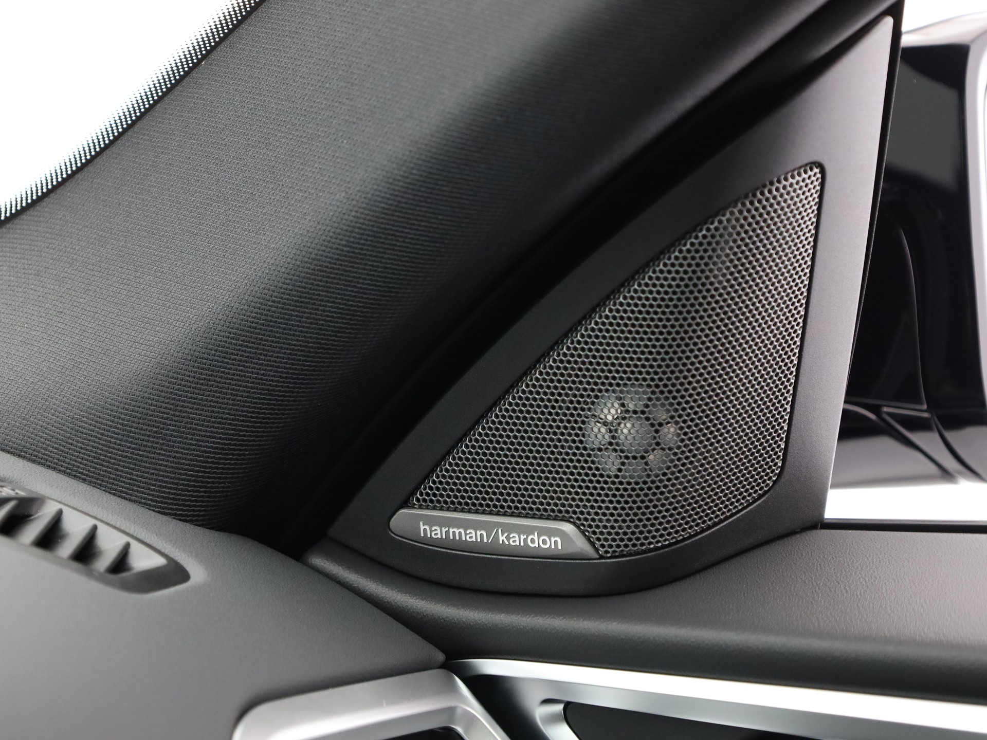 BMW i4 M60 Limousine-image-22