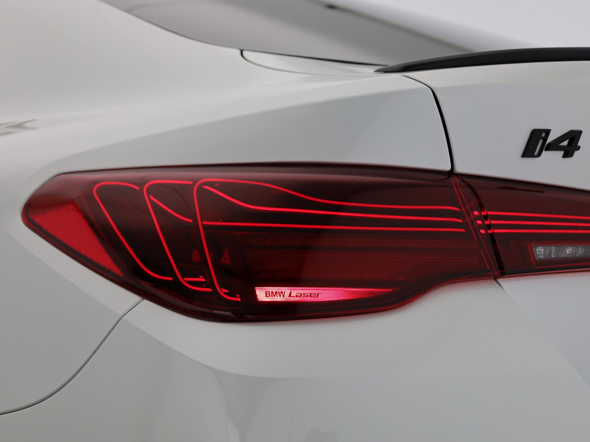 BMW i4 Limousine M60-image-7