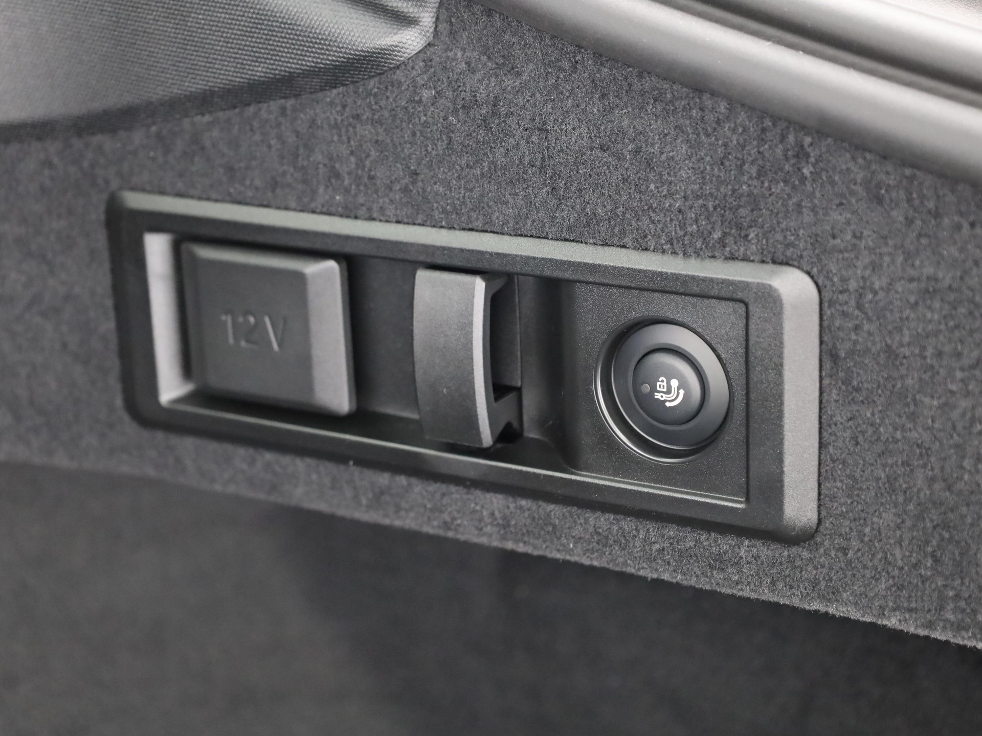 BMW i4 Limousine M60-image-9