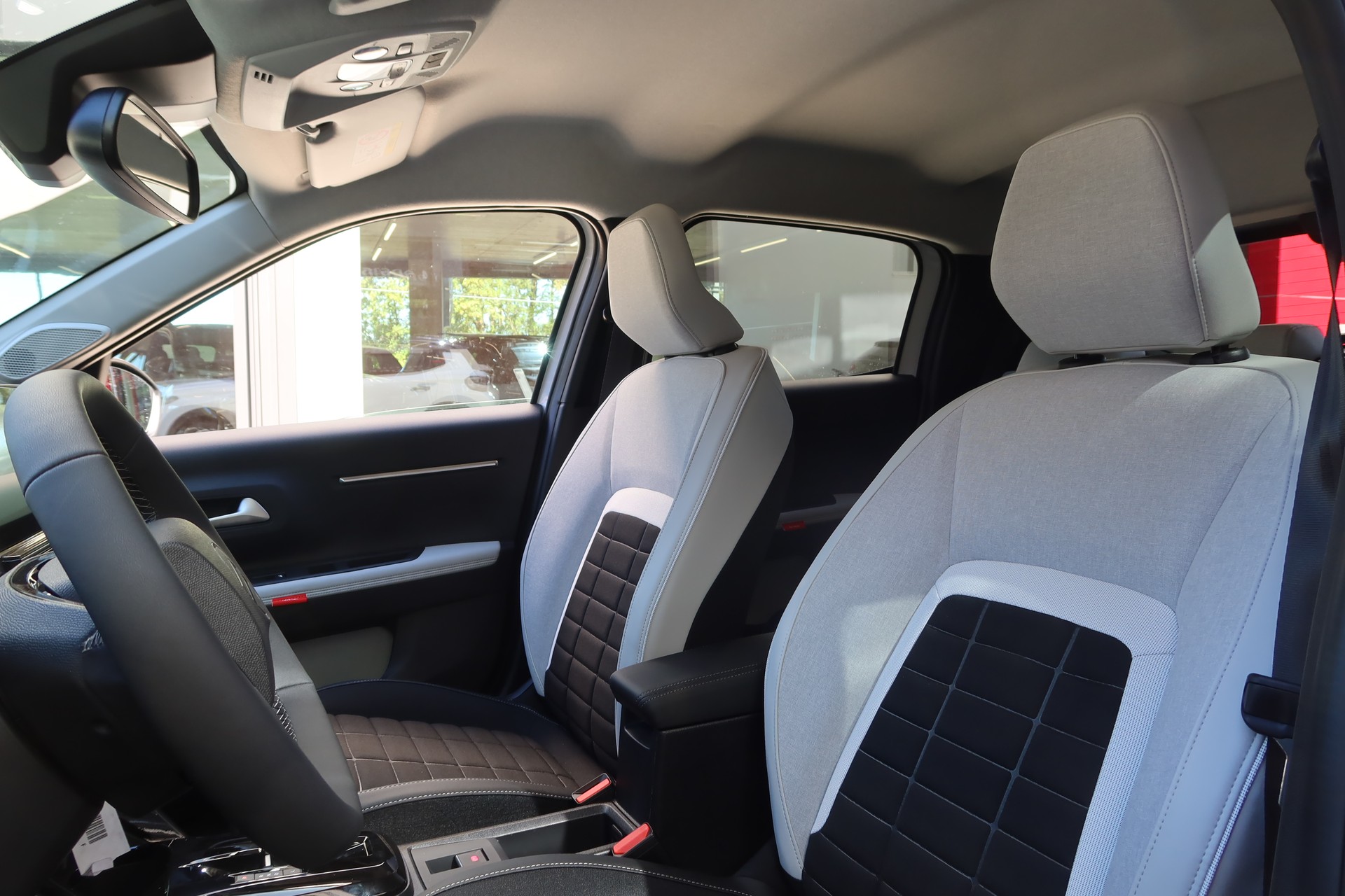 CITROEN C3 1.2i MHEV Max DCS6-image-6
