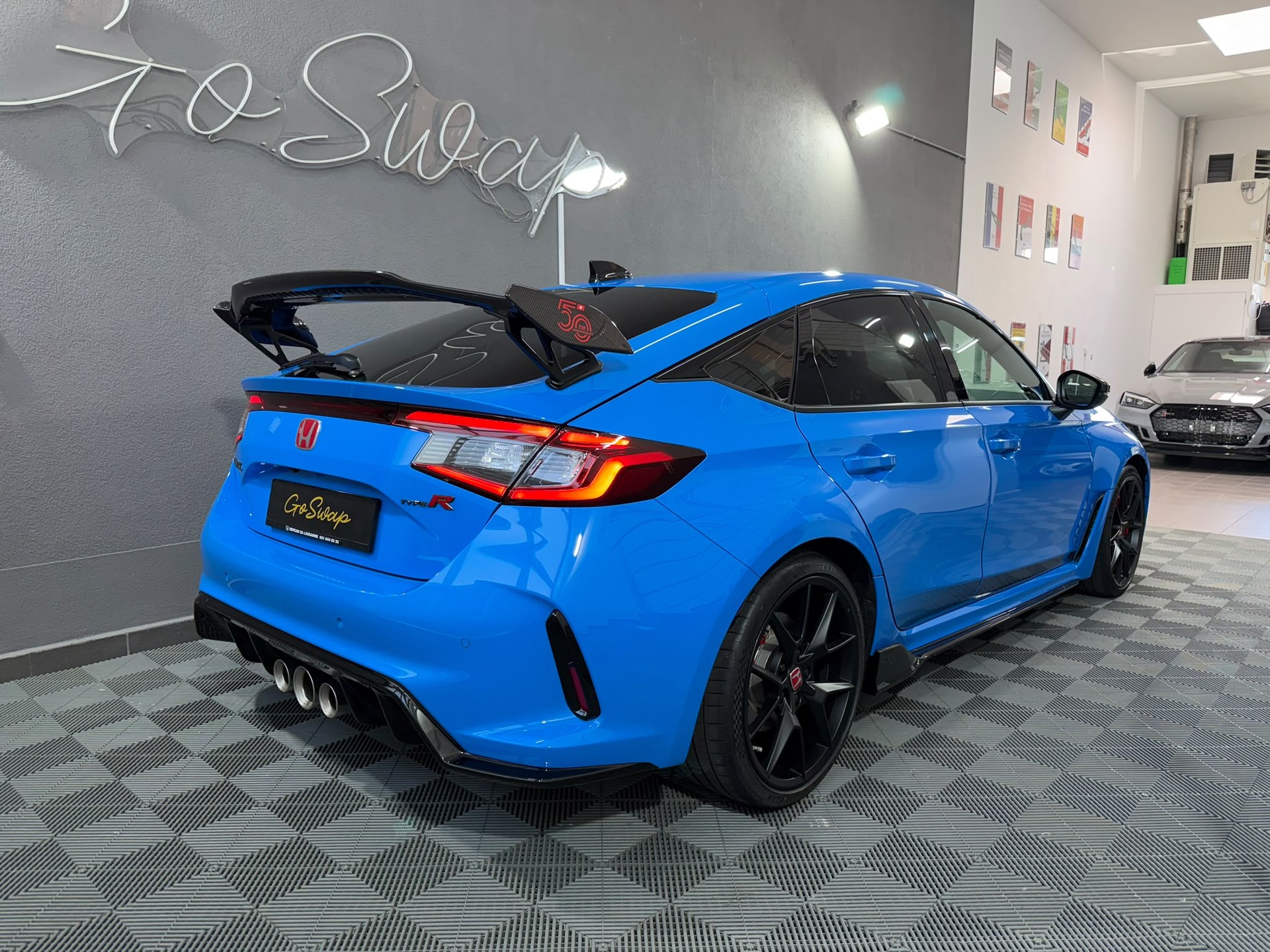 HONDA Civic 2.0 i-VTEC Type R 50th Anniversary-image-5
