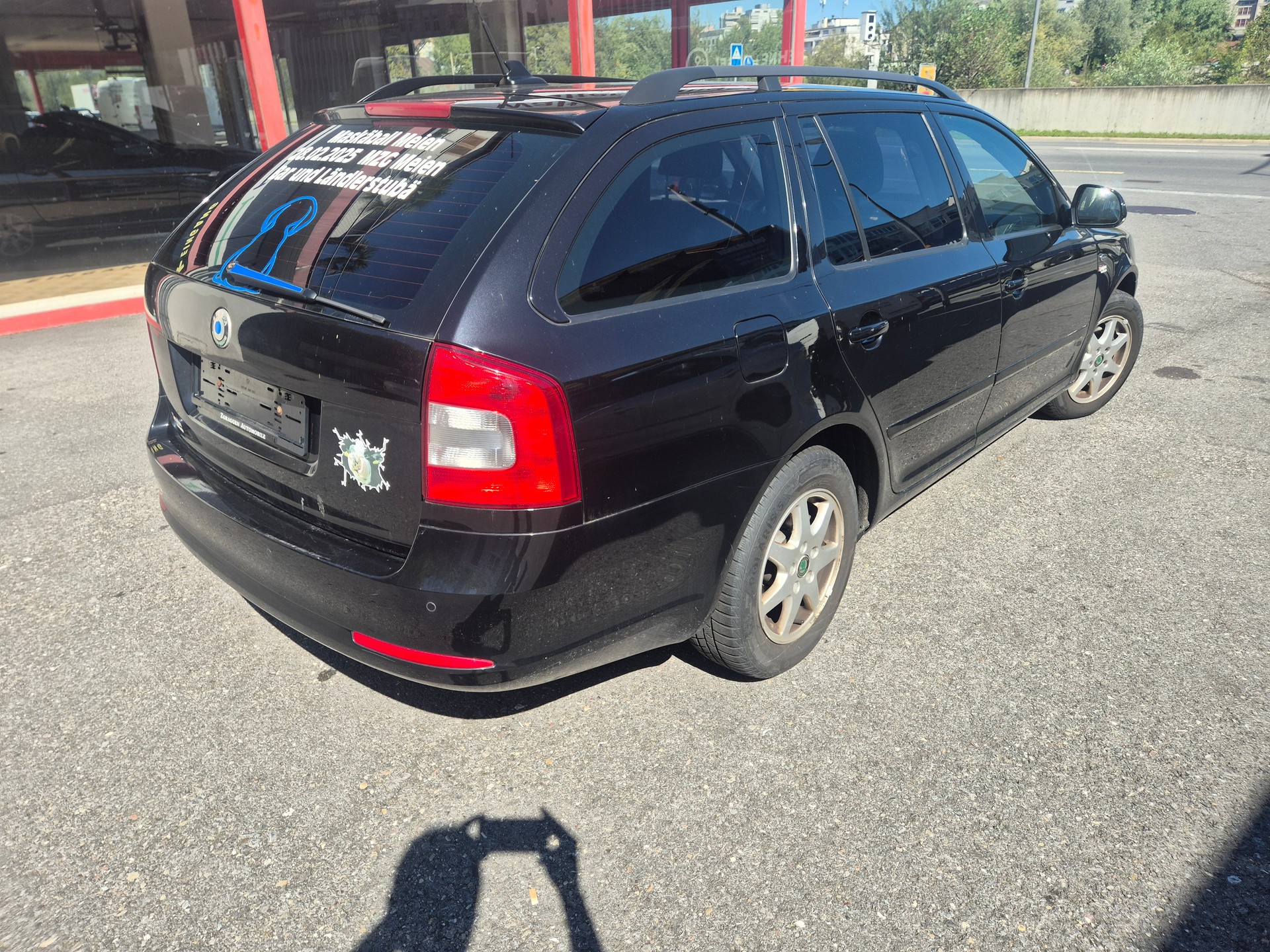 SKODA Octavia Combi 1.8 TSI Swiss Adventure 4x4-image-3