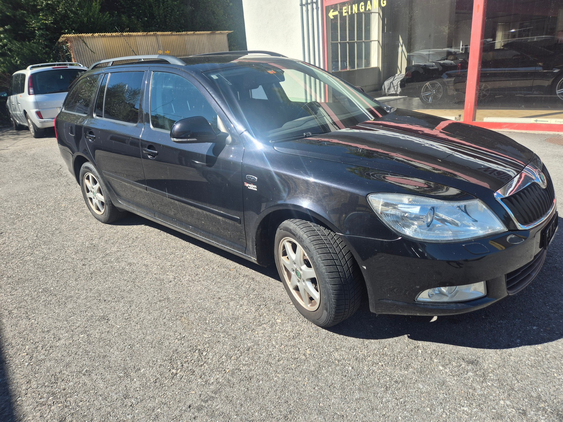 SKODA Octavia Combi 1.8 TSI Swiss Adventure 4x4-image-1