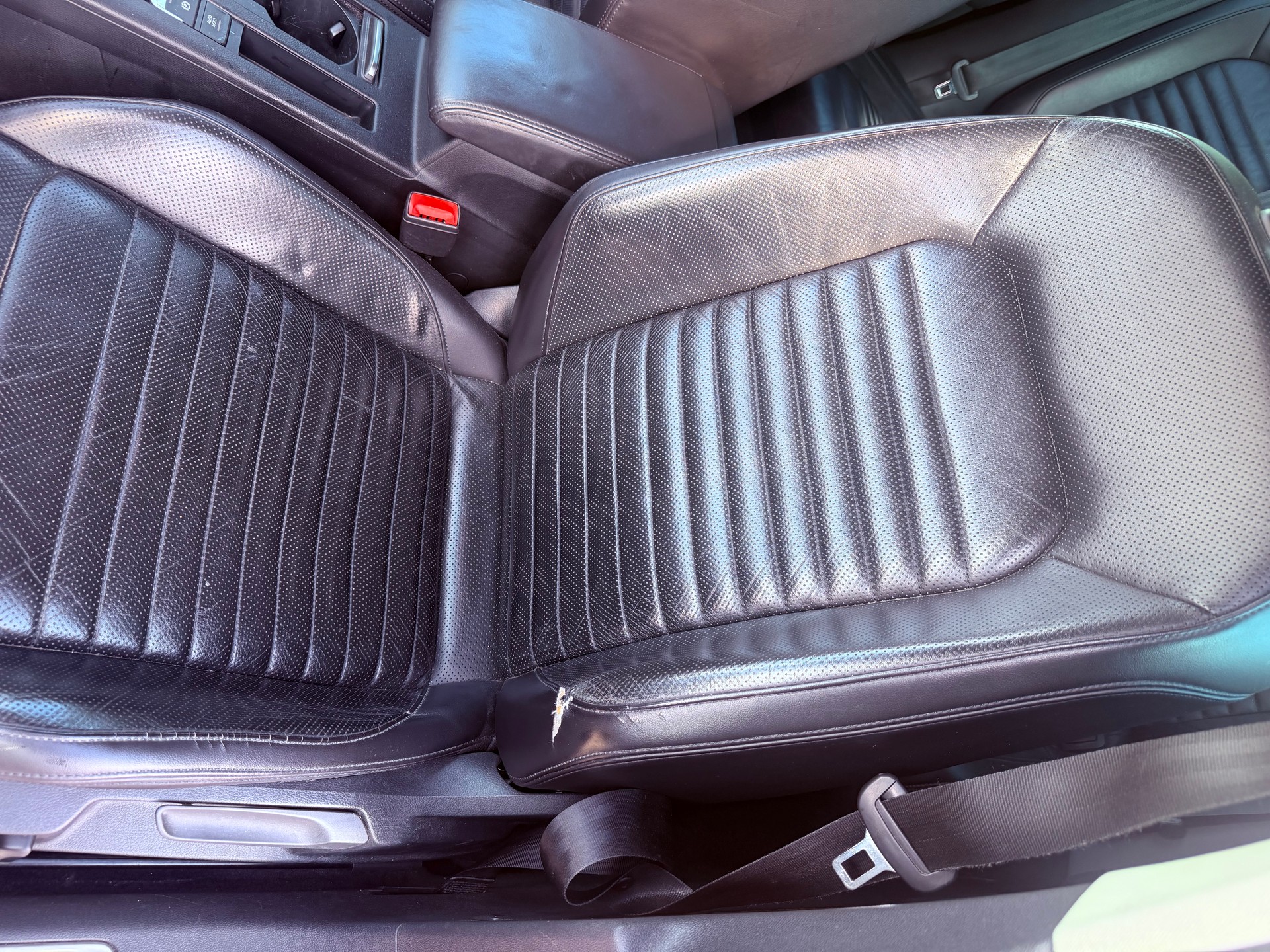 VW Passat Variant 2.0 TDI BMT Highline DSG 4Motion-image-12