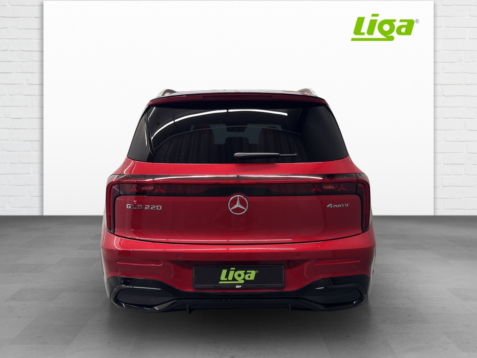 MERCEDES-BENZ GLB 220 4Matic-image-4