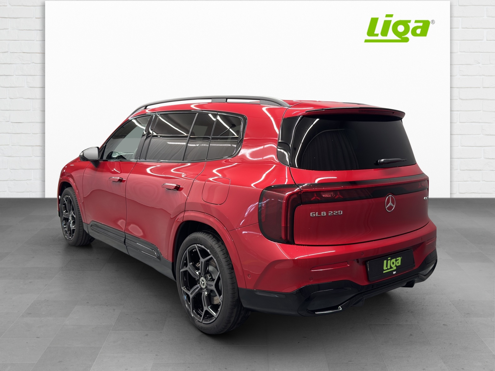 MERCEDES-BENZ GLB 220 4Matic-image-3