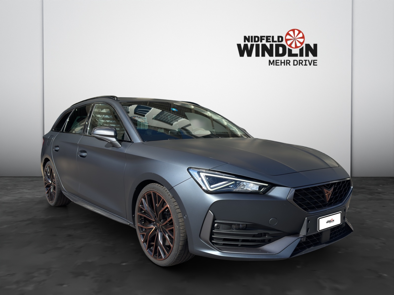CUPRA Leon ST 2.0 TSI 310 VZ 4Drive DSG-image-0