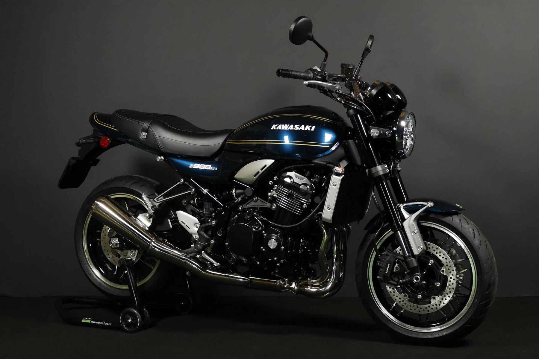 KAWASAKI Z 900 RS SE-showroom-element-1