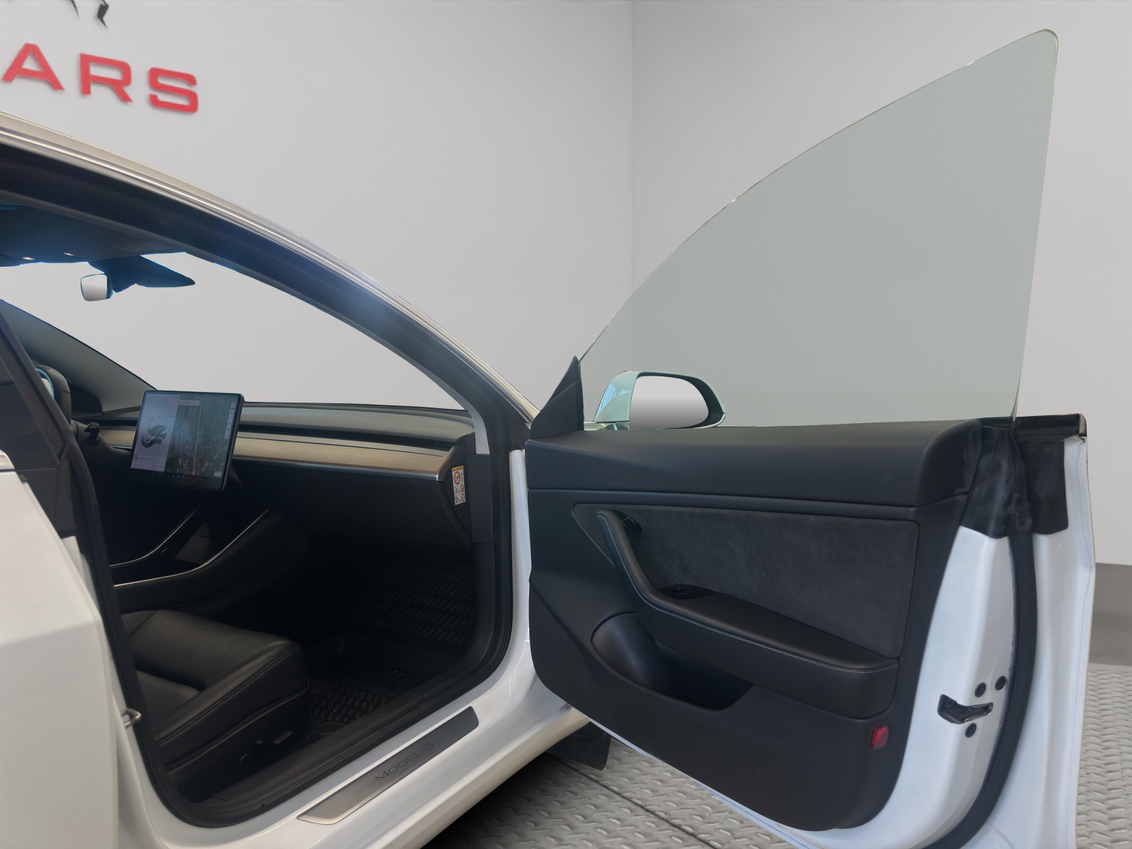 TESLA Model 3 Long Range Dual Motor AWD-image-15