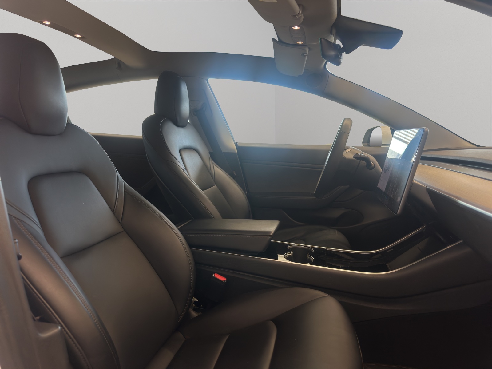 TESLA Model 3 Long Range Dual Motor AWD-image-16