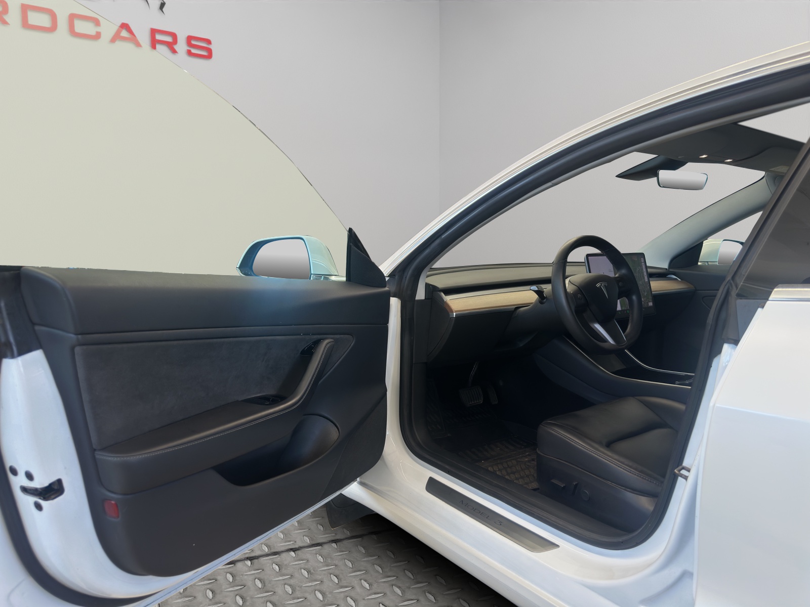 TESLA Model 3 Long Range Dual Motor AWD-image-8