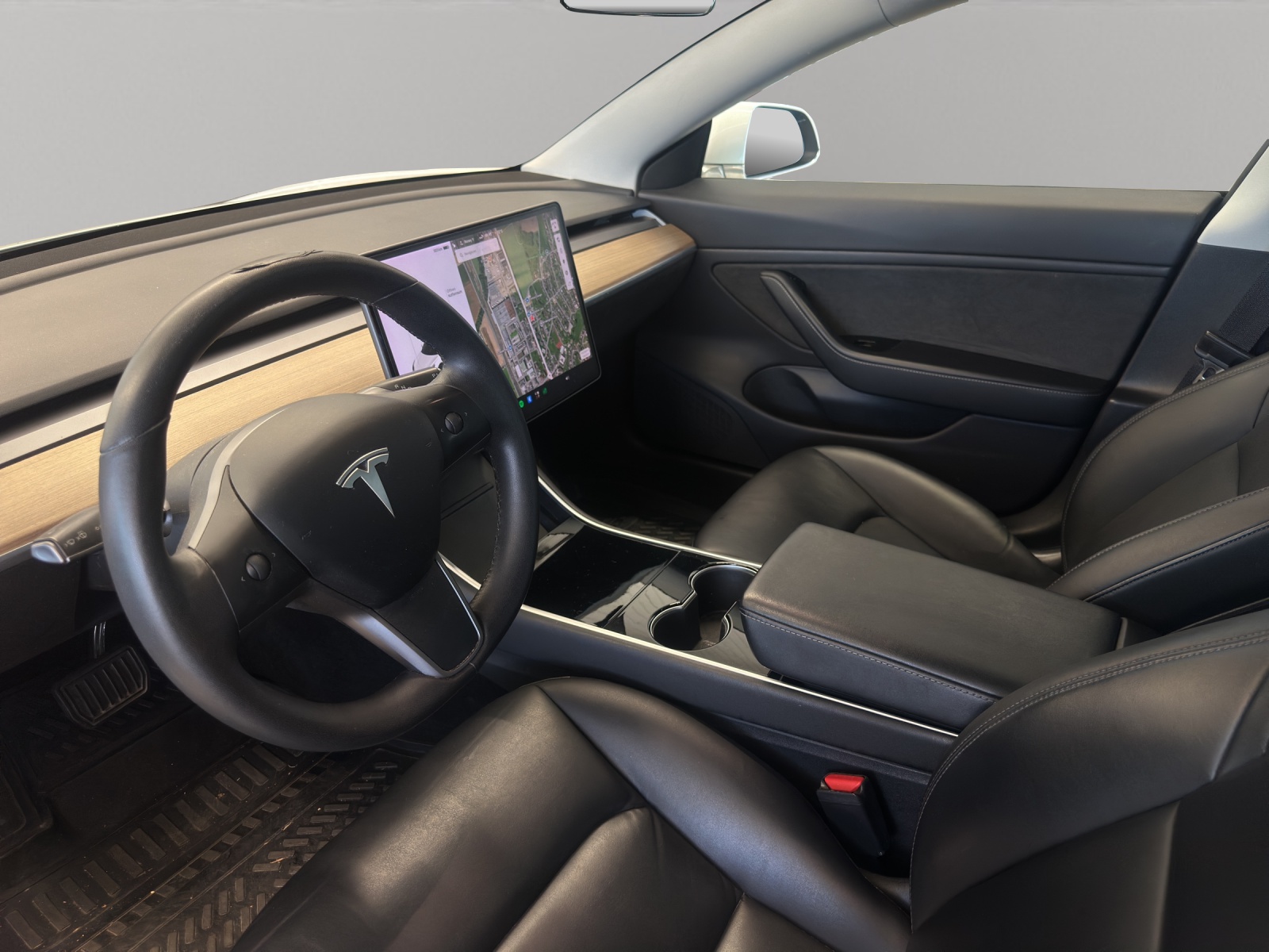 TESLA Model 3 Long Range Dual Motor AWD-image-11