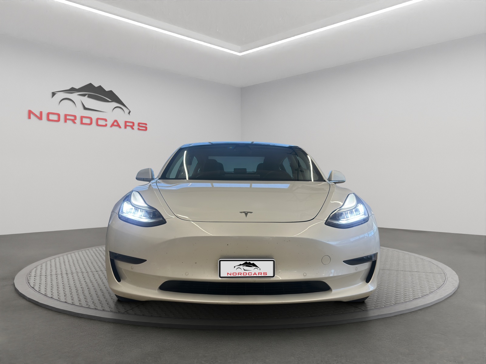 TESLA Model 3 Long Range Dual Motor AWD-image-6