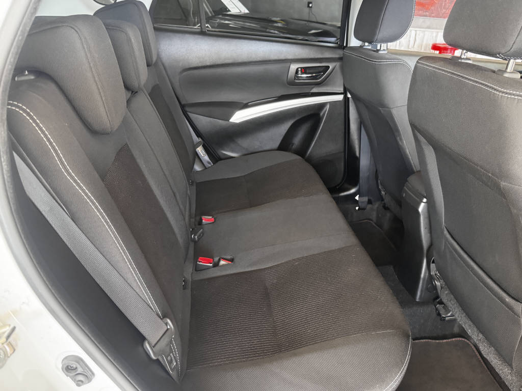 SUZUKI SX4 S-Cross 1.4 T Piz Sulai 4x4-image-11