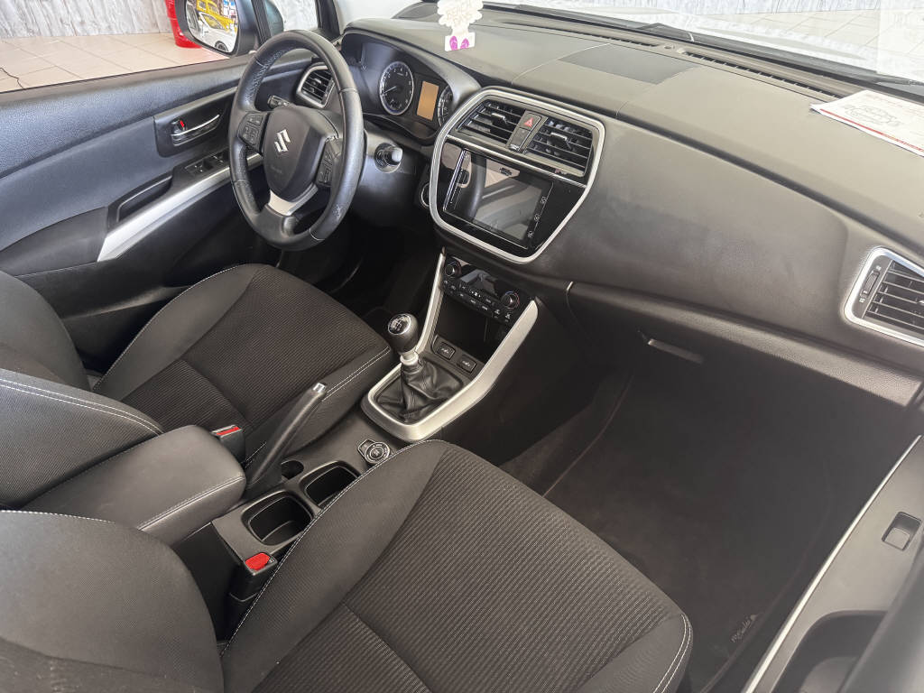SUZUKI SX4 S-Cross 1.4 T Piz Sulai 4x4-image-12