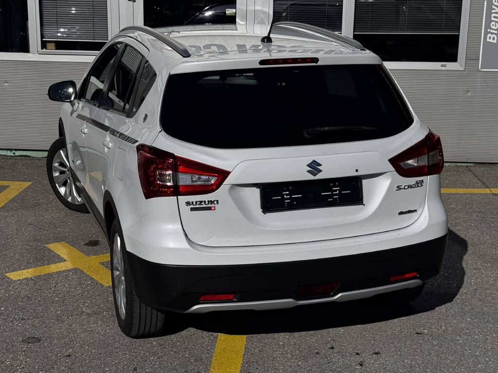 SUZUKI SX4 S-Cross 1.4 T Piz Sulai 4x4-image-5