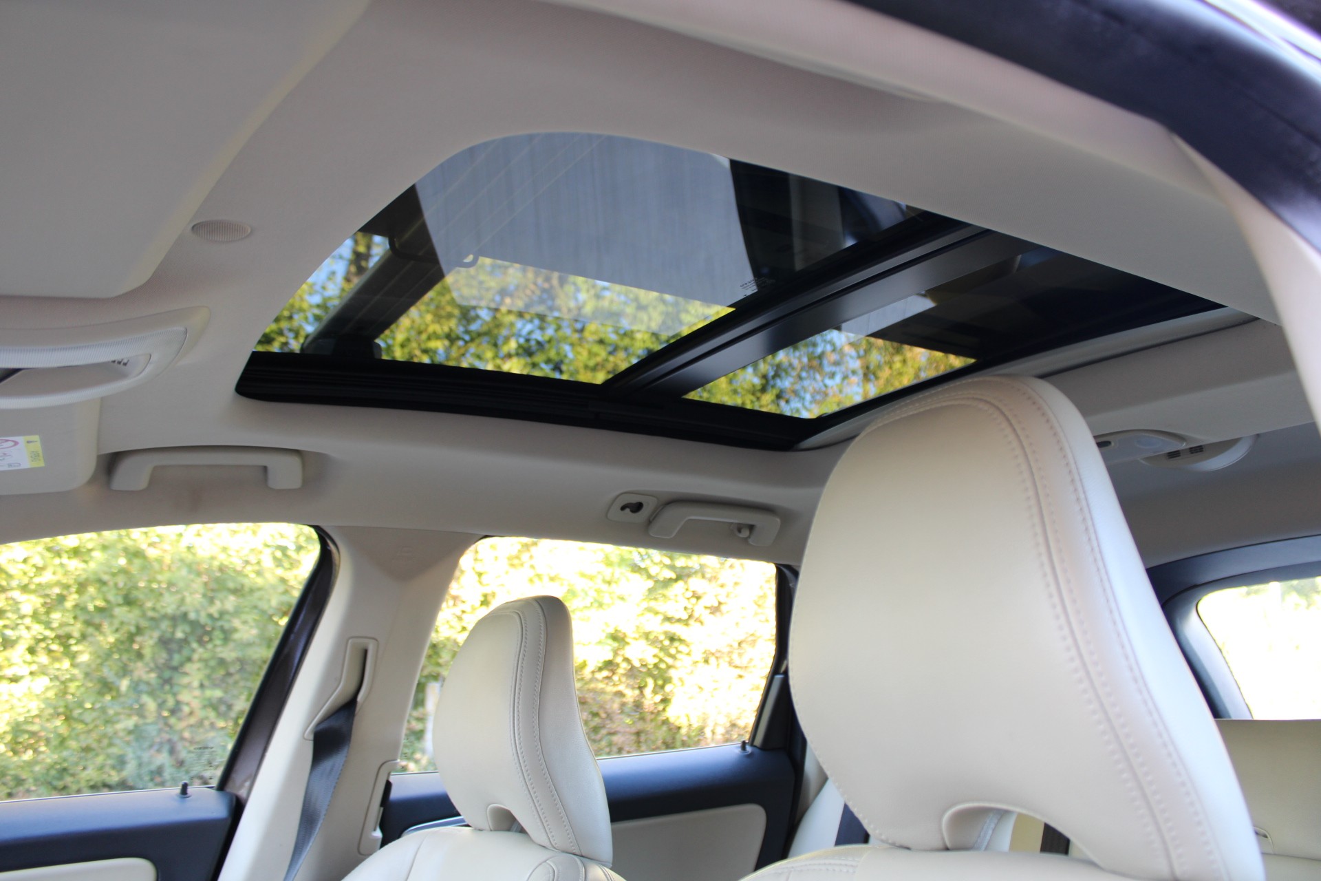 VOLVO XC60 D5 AWD Summum Geartronic-image-14