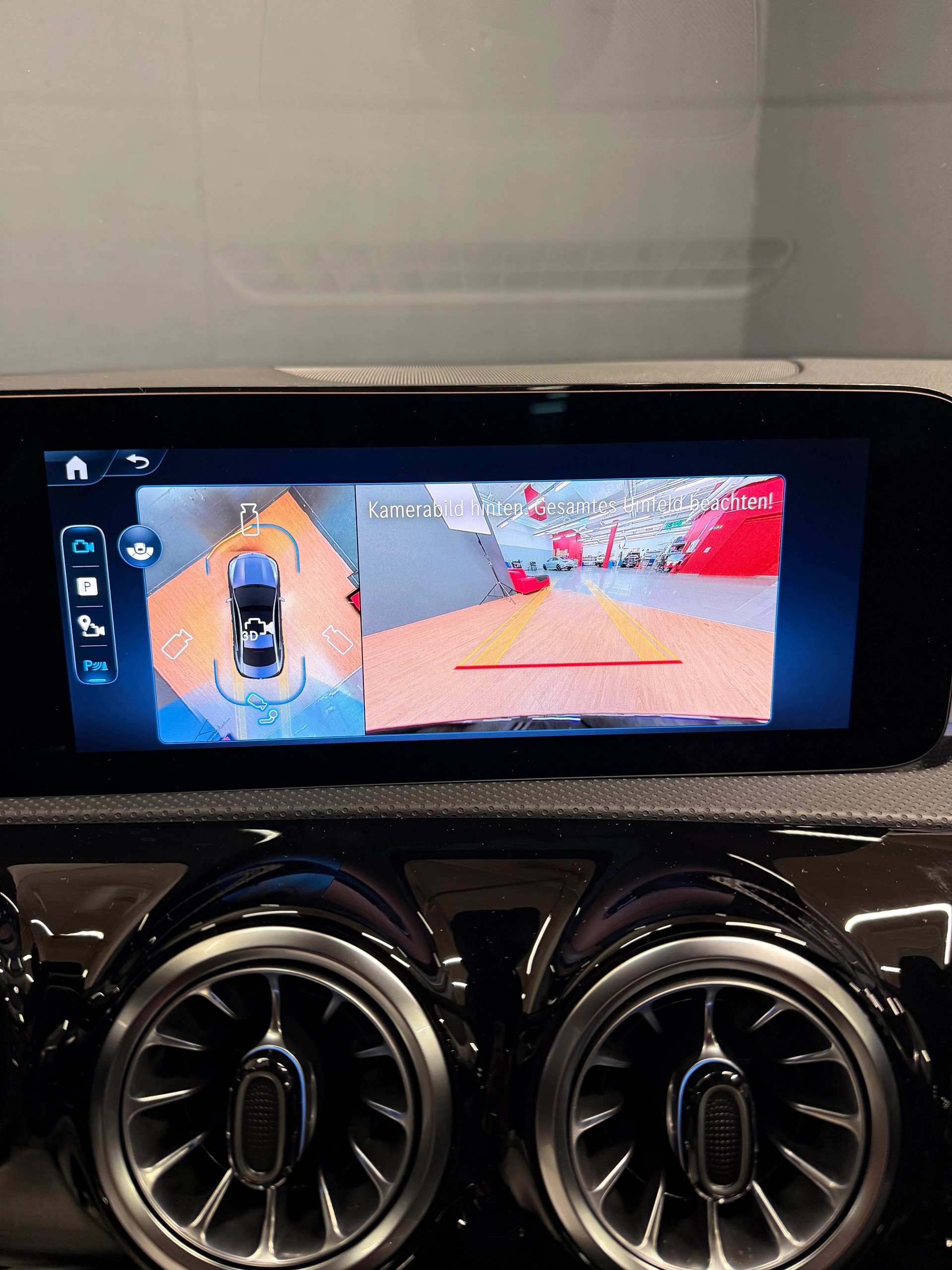 MERCEDES-BENZ CLA 200 - AMG / DISTRONIC / 360 Grad Kamera / AHK / Spiegel-Paket-image-8