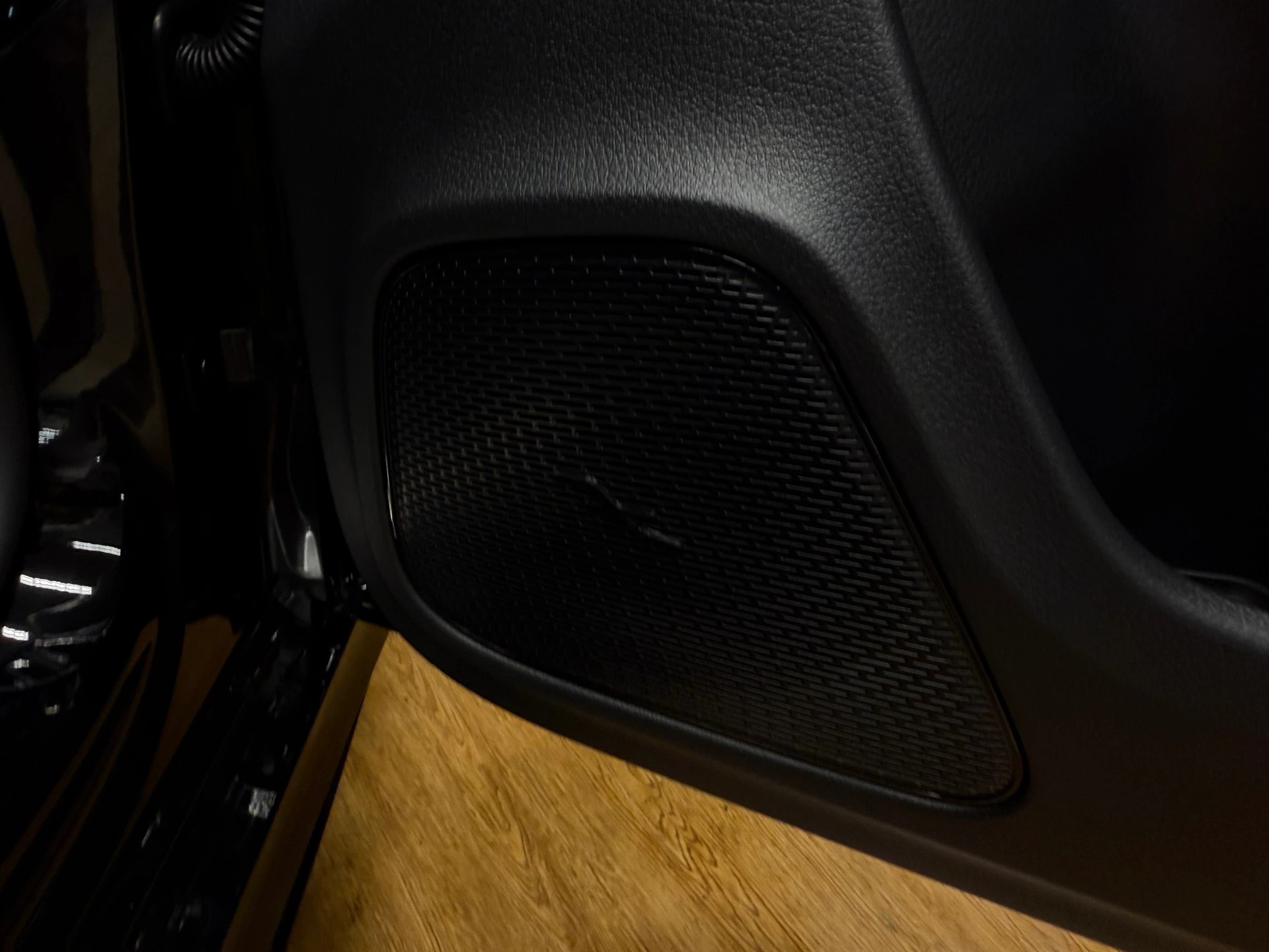MERCEDES-BENZ CLA 200 - AMG / DISTRONIC / 360 Grad Kamera / AHK / Spiegel-Paket-image-13