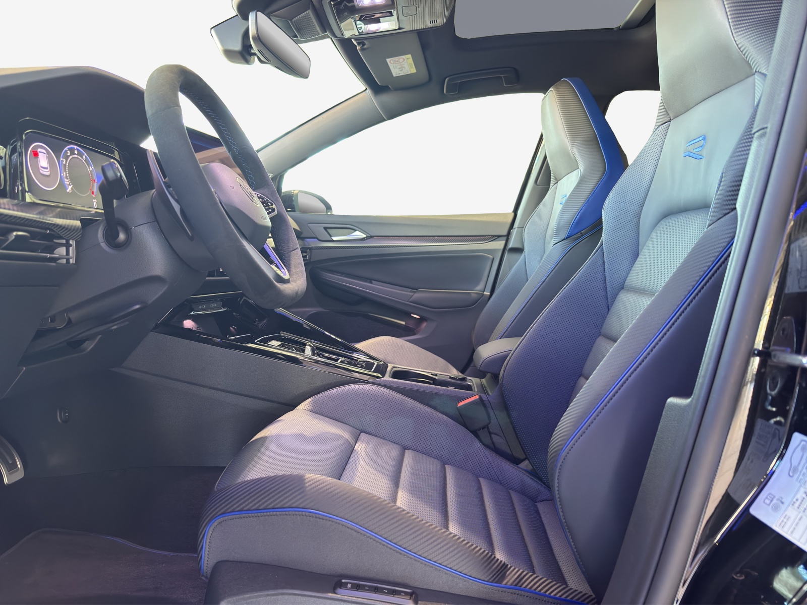 VW Golf 2.0 TSI R DSG 4 Motion-image-7