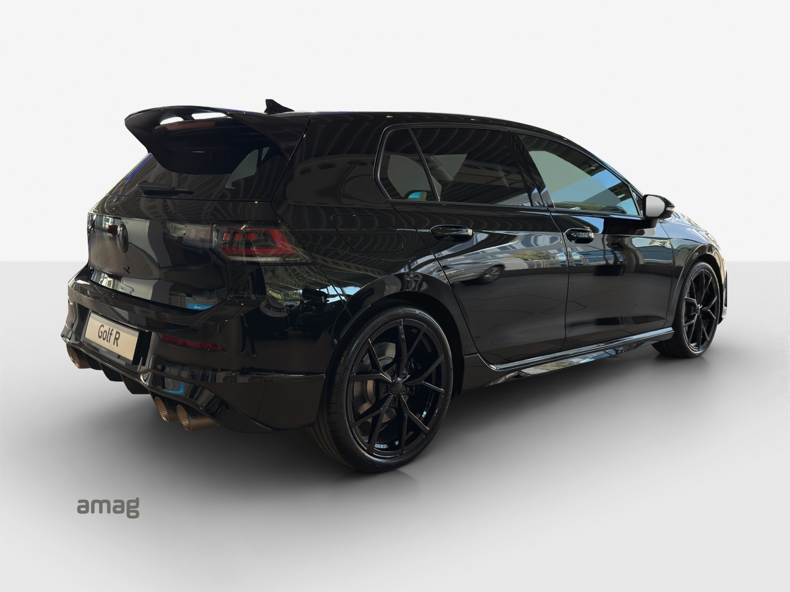 VW Golf 2.0 TSI R DSG 4 Motion-image-4