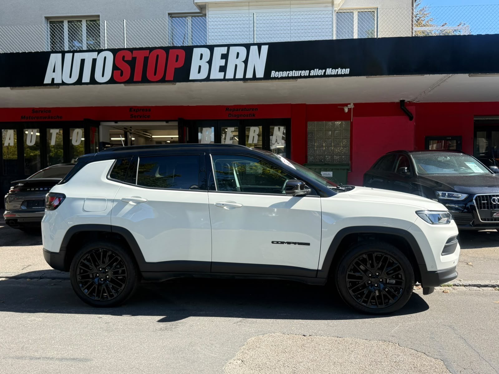 JEEP Compass 1.3 T PHEV Limited AWD-image-4