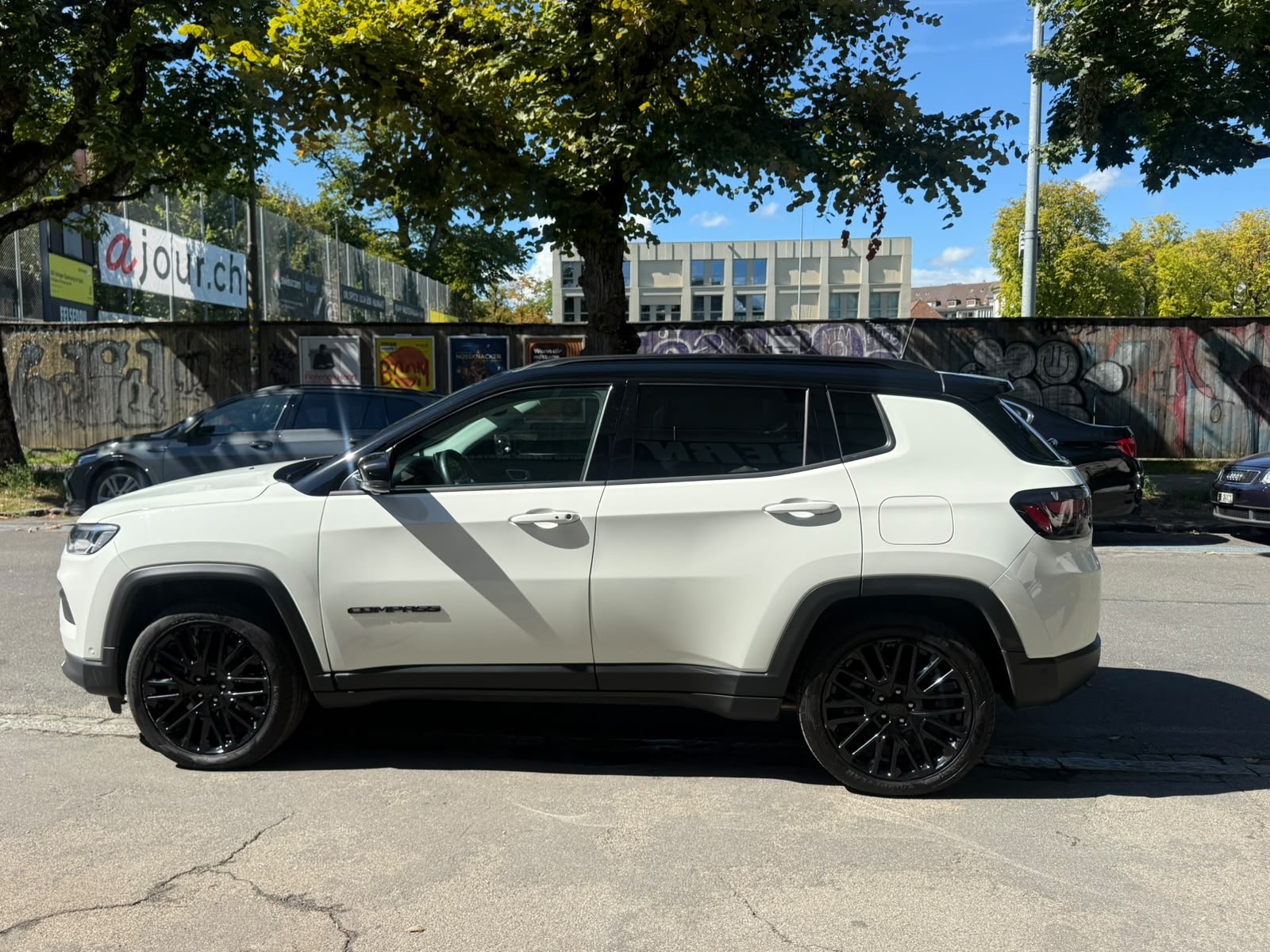 JEEP Compass 1.3 T PHEV Limited AWD-image-3
