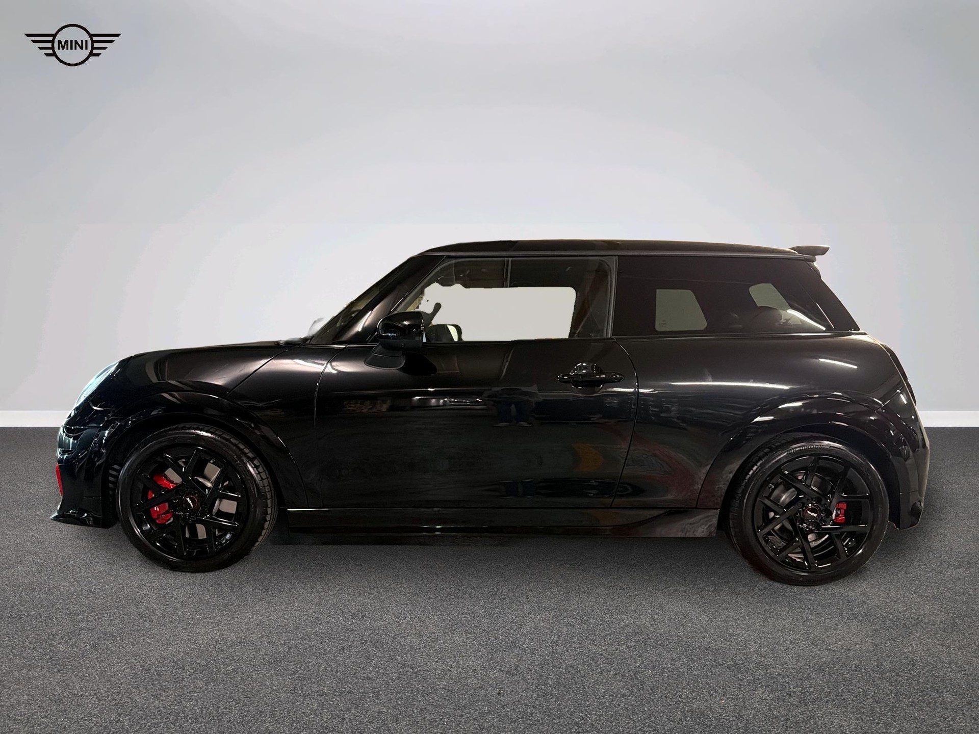 MINI John Cooper Works-image-2