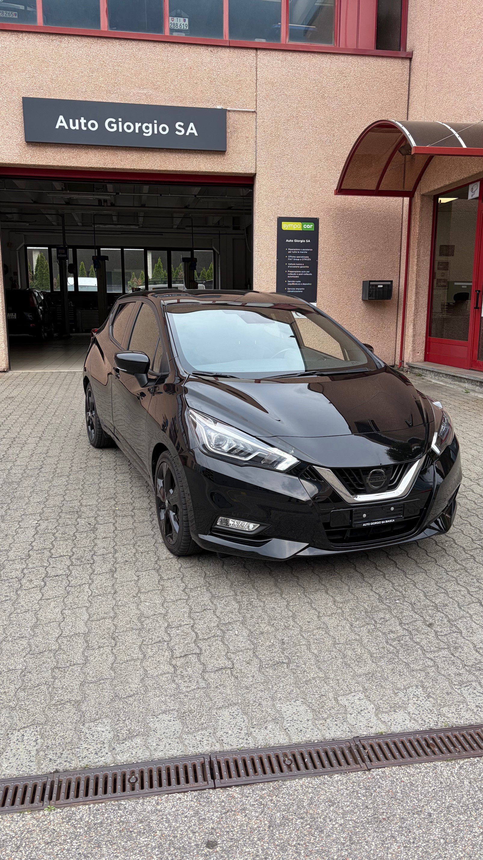 Car photo