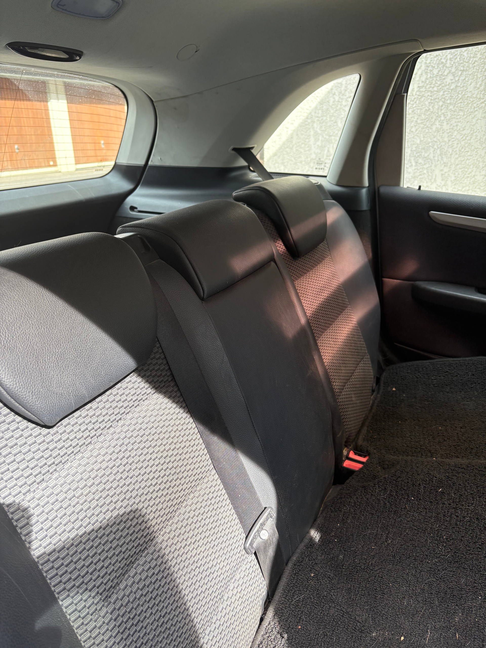 MERCEDES-BENZ B 200-image-5
