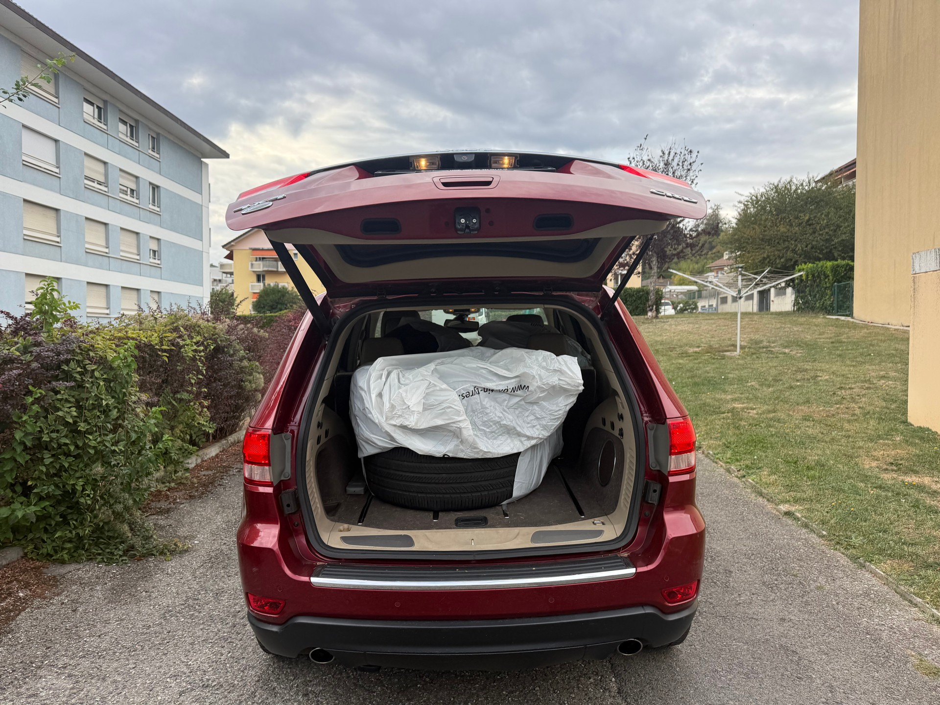 JEEP Grand Cherokee 3.0 CRD S-Limited Automatic-image-8