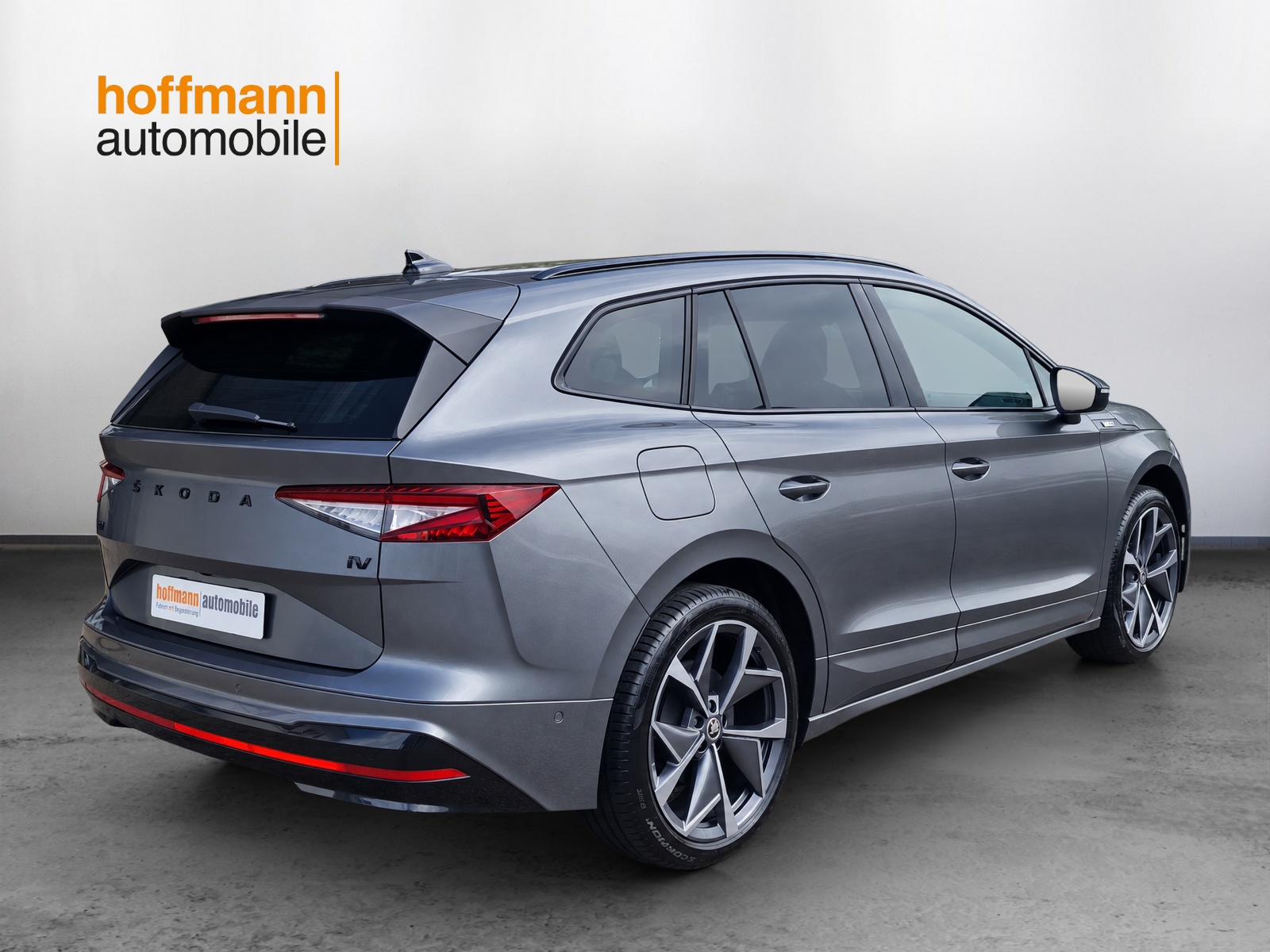SKODA Enyaq iV 80x RS-image-3