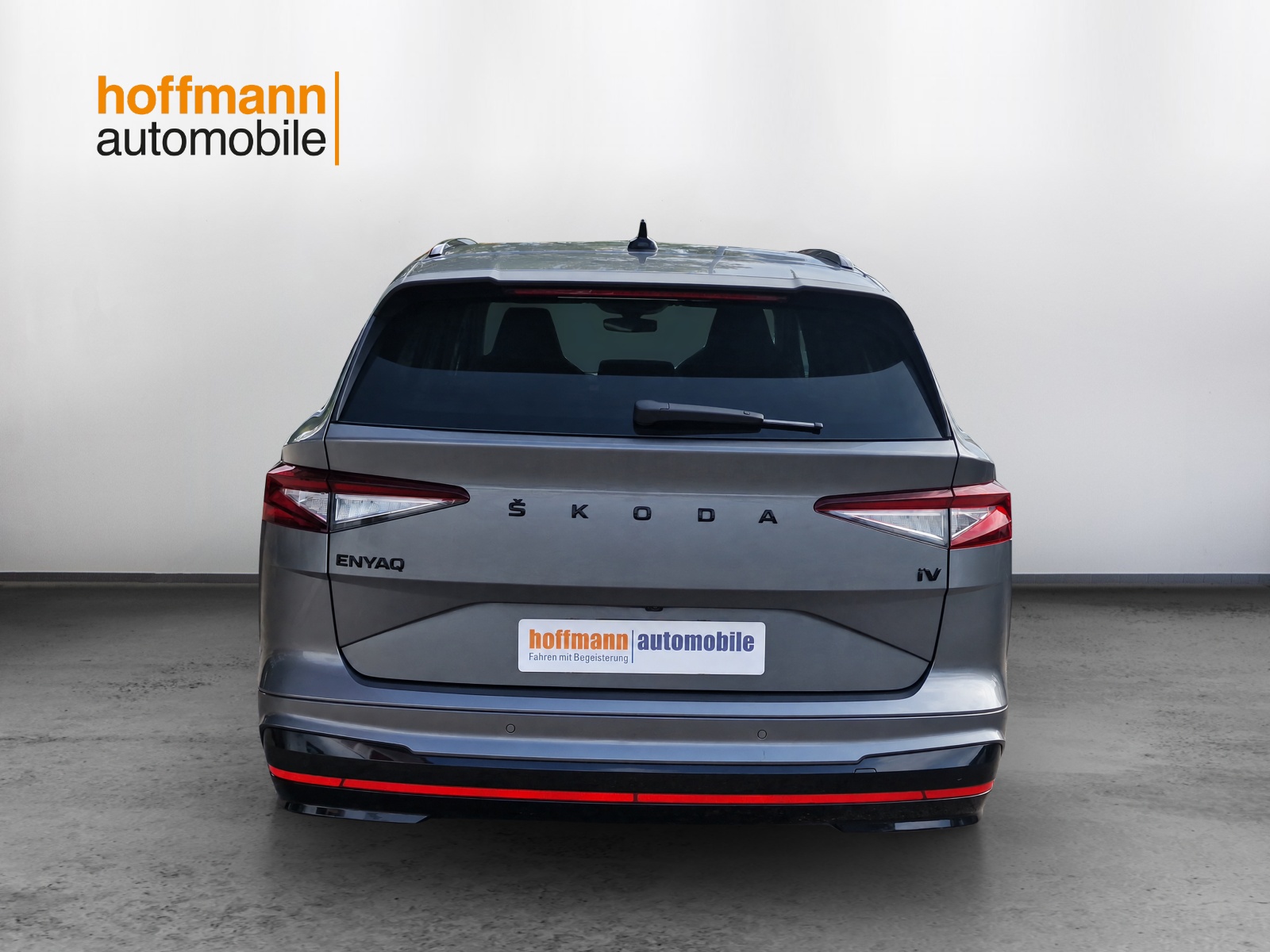 SKODA Enyaq iV 80x RS-image-4