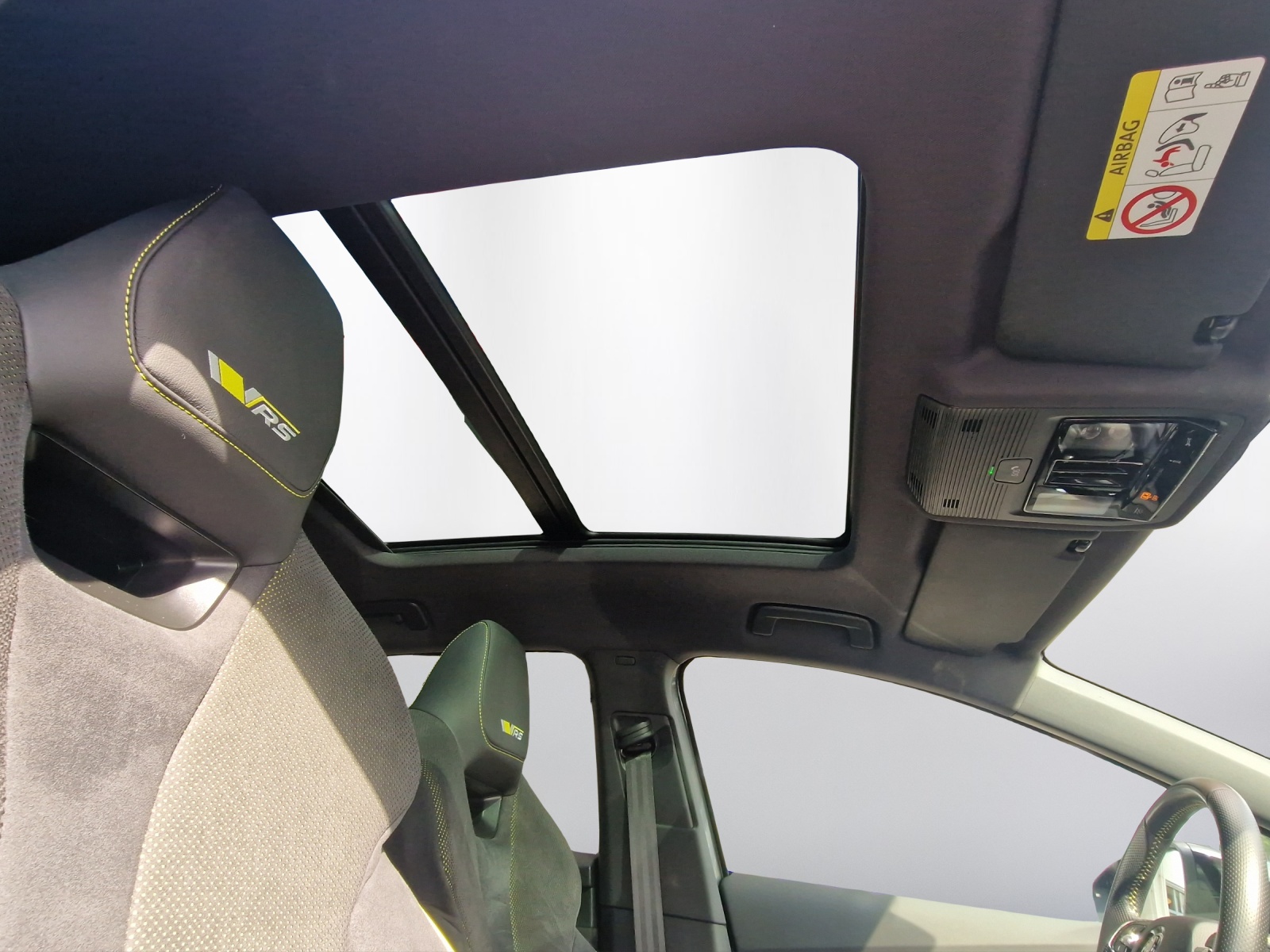 SKODA Enyaq iV 80x RS-image-14