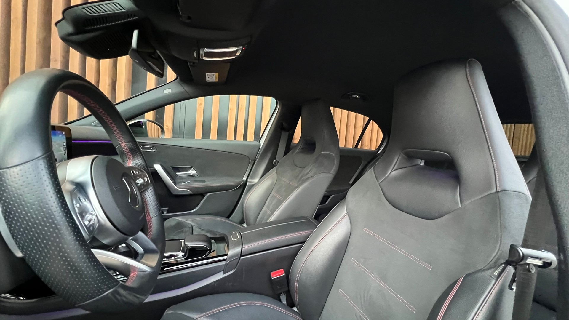MERCEDES-BENZ A 200 AMG LINE NIGHT 7G-DCT l 163 PS-image-24