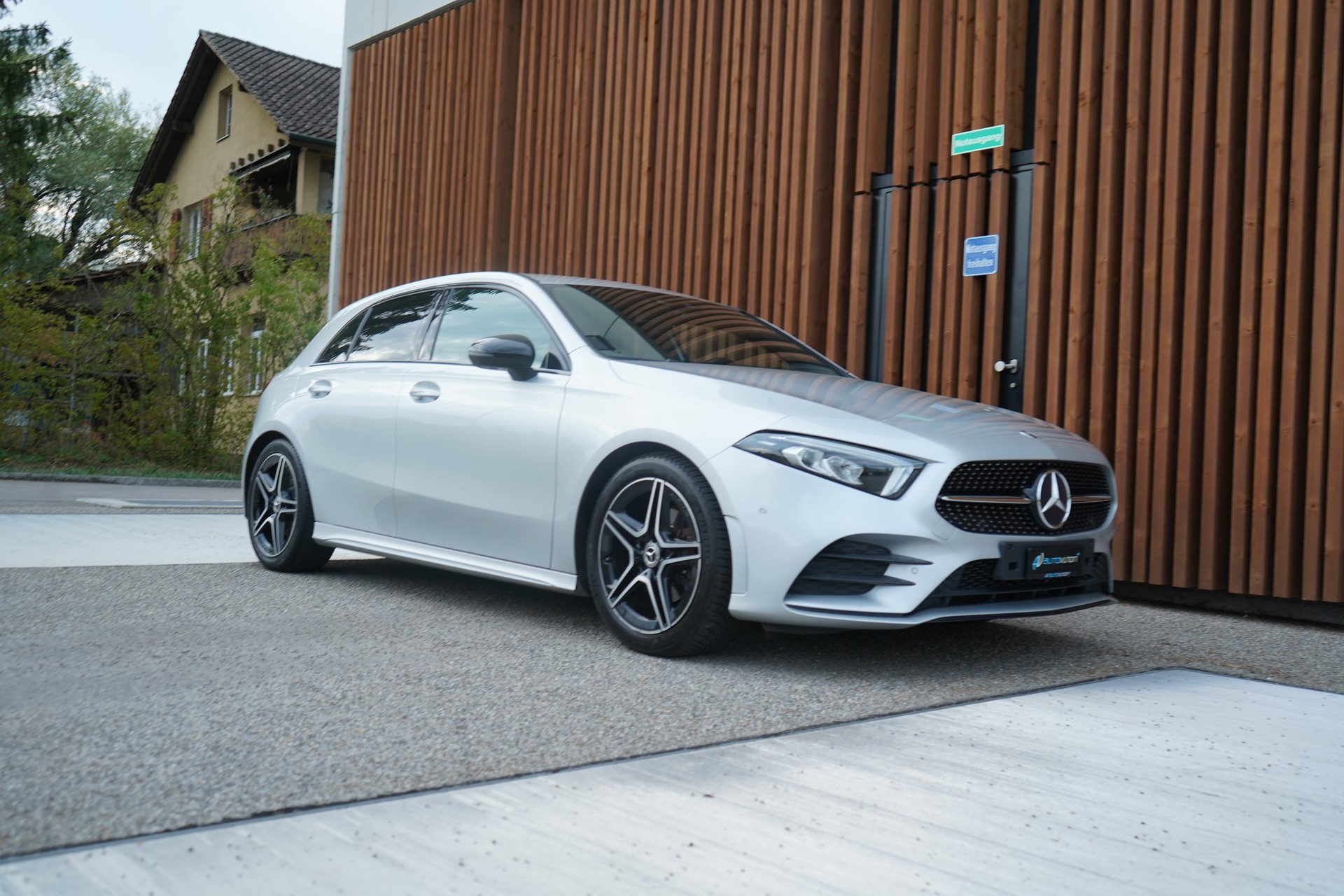 MERCEDES-BENZ A 200 AMG LINE NIGHT 7G-DCT l 163 PS-image-13