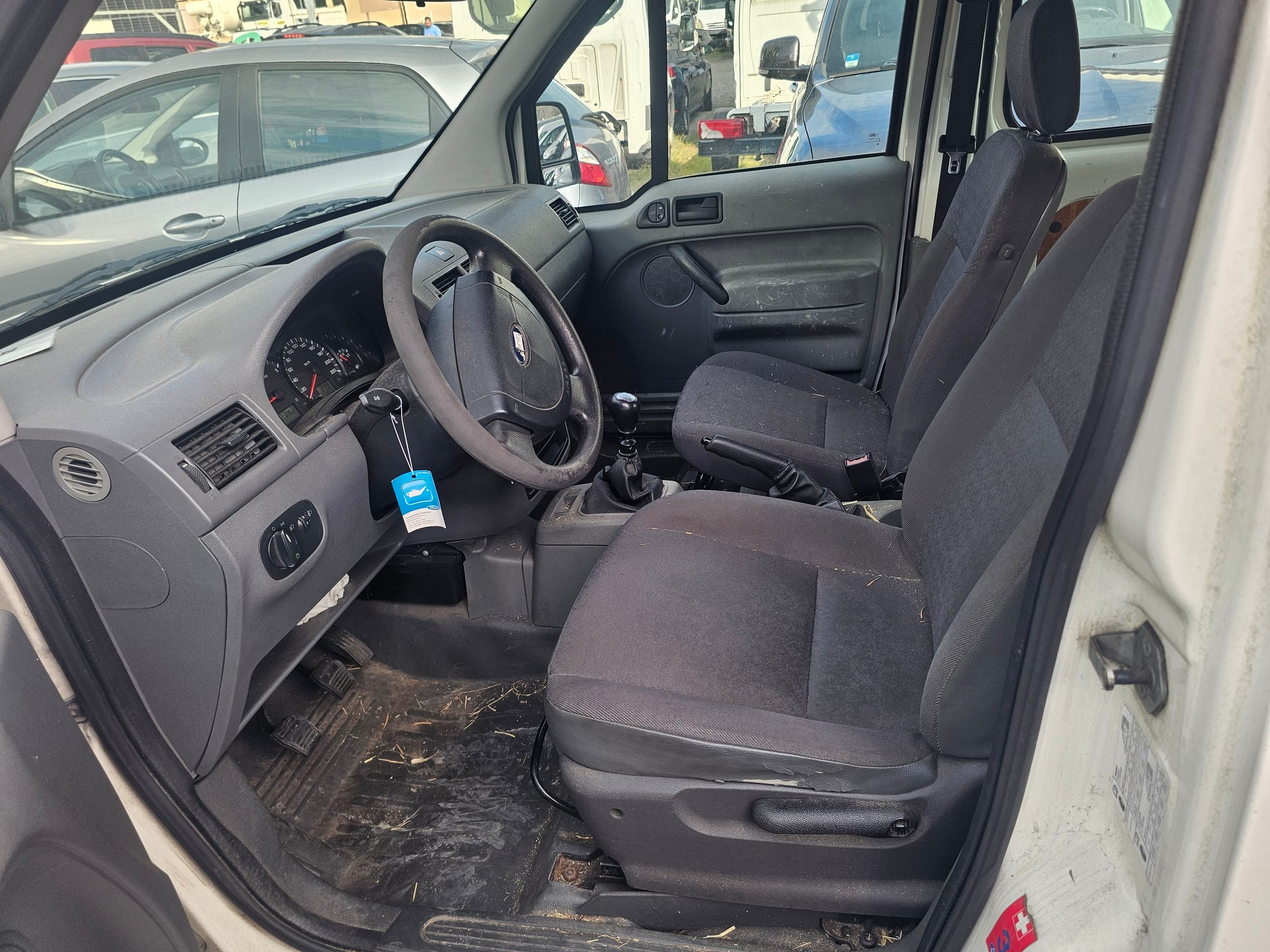 FORD Transit Connect T 220 TDCi 1.8-image-7