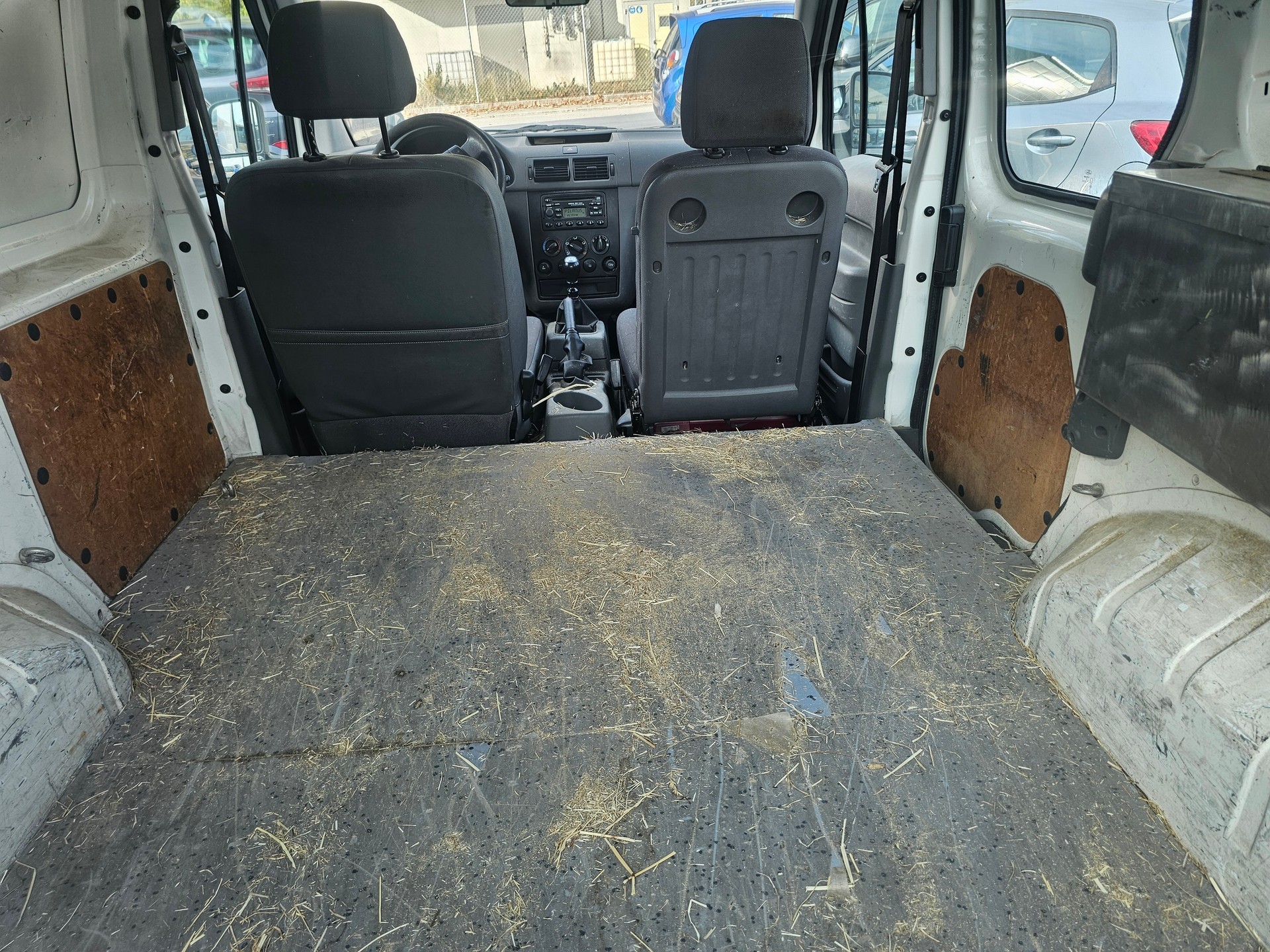 FORD Transit Connect T 220 TDCi 1.8-image-6