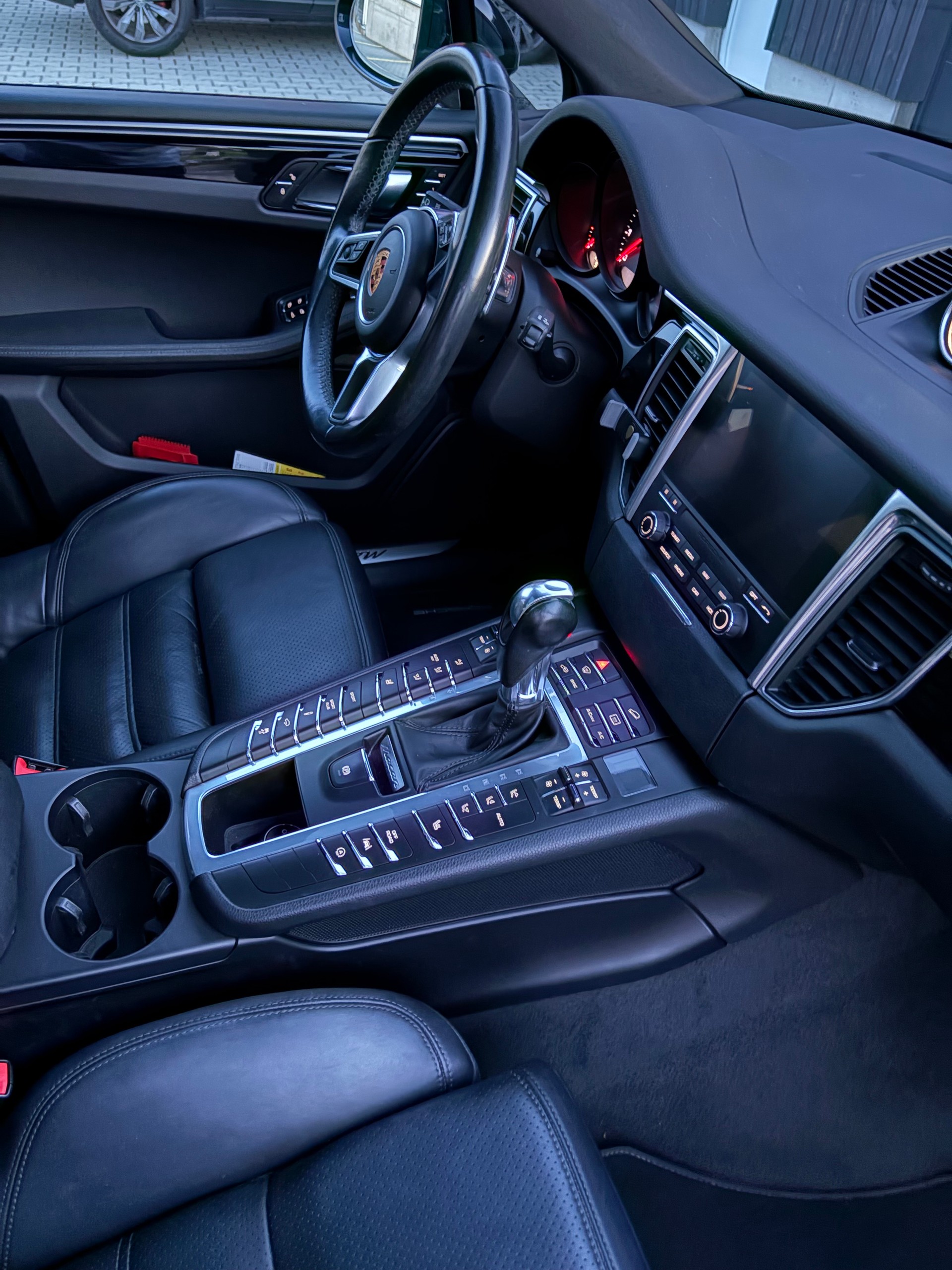 PORSCHE 3.0 V6 S-image-5