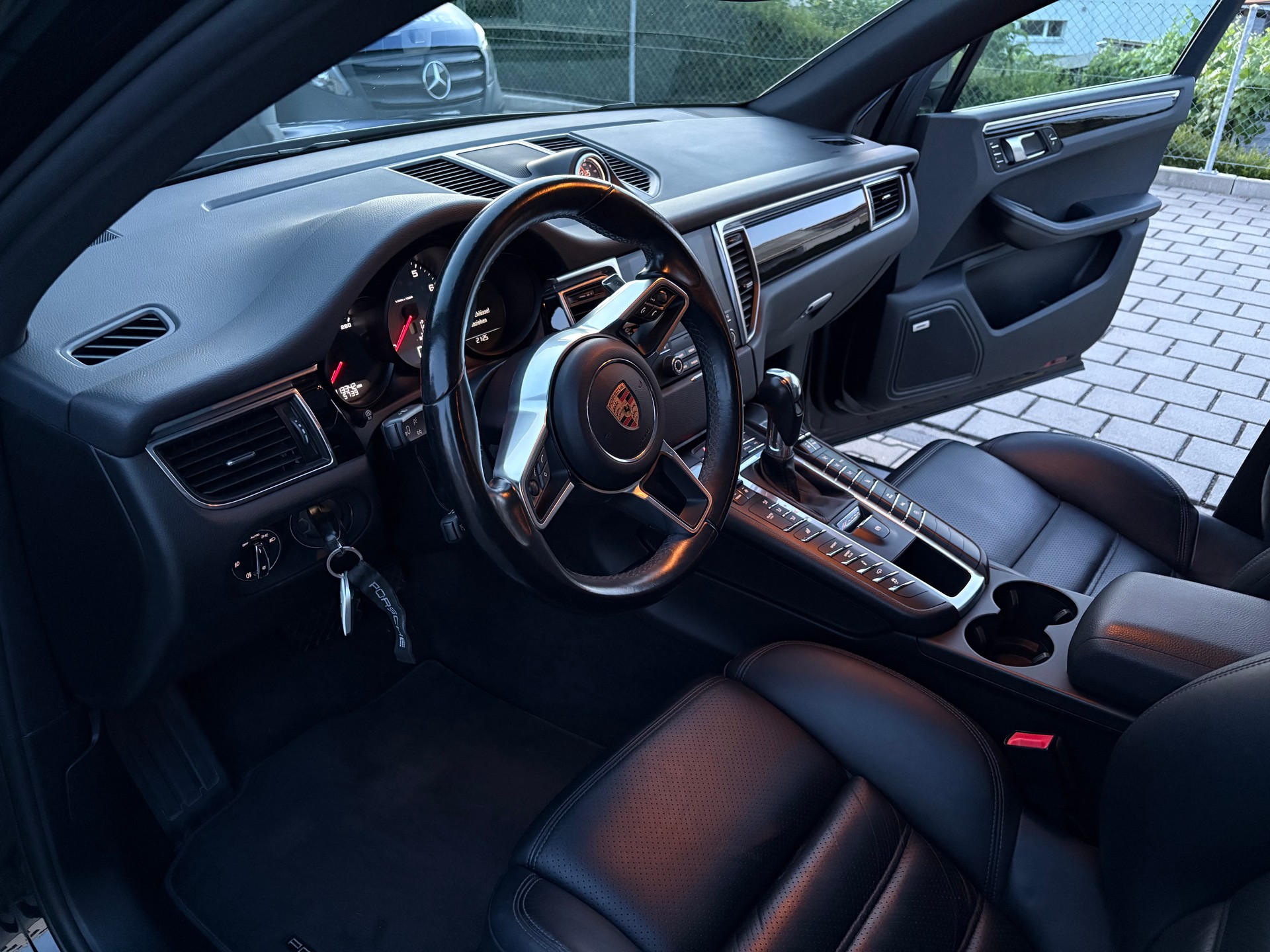 PORSCHE 3.0 V6 S-image-3