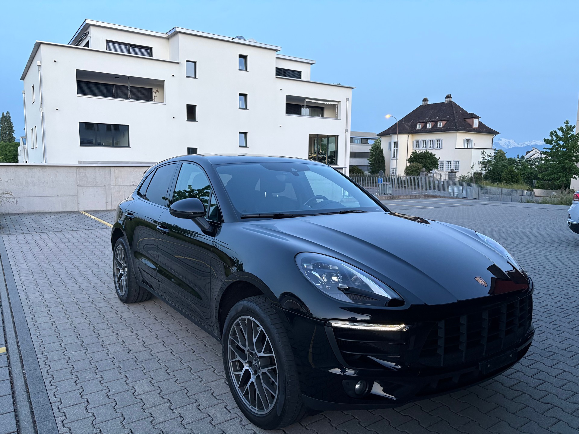 PORSCHE 3.0 V6 S-image-1