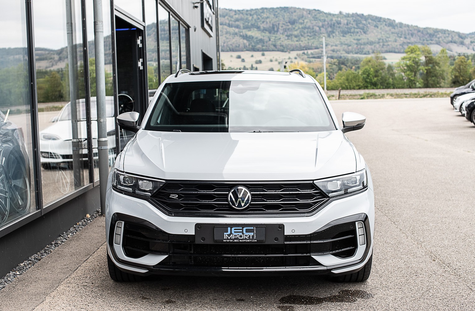 VW T-Roc 2.0 TSI R 4M-image-2