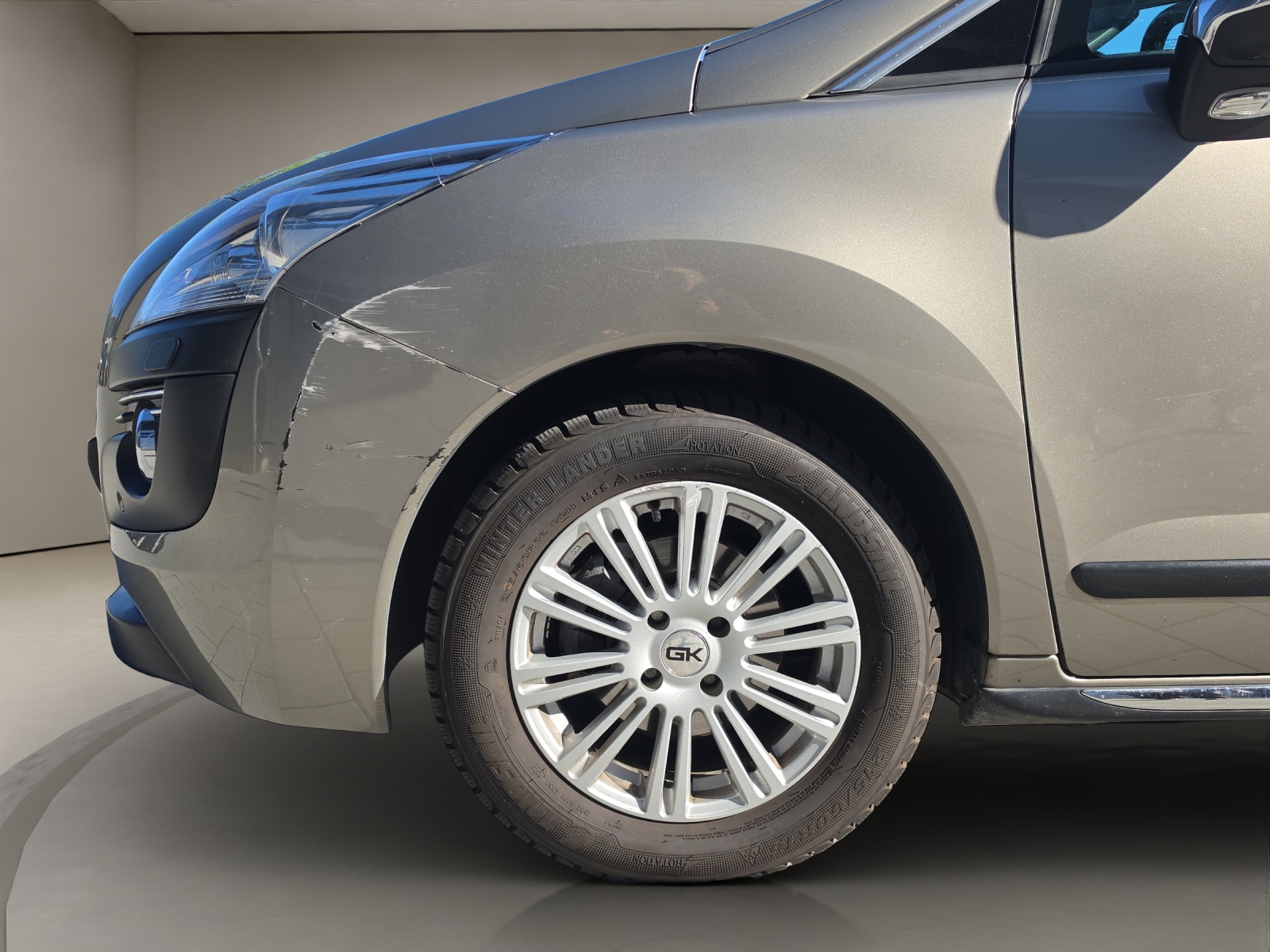 PEUGEOT 3008 1.6 HDI Sport Pack EGS6-image-13