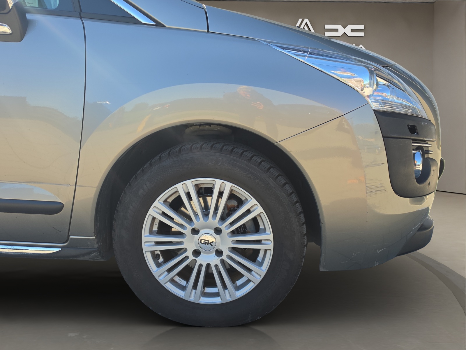 PEUGEOT 3008 1.6 HDI Sport Pack EGS6-image-14