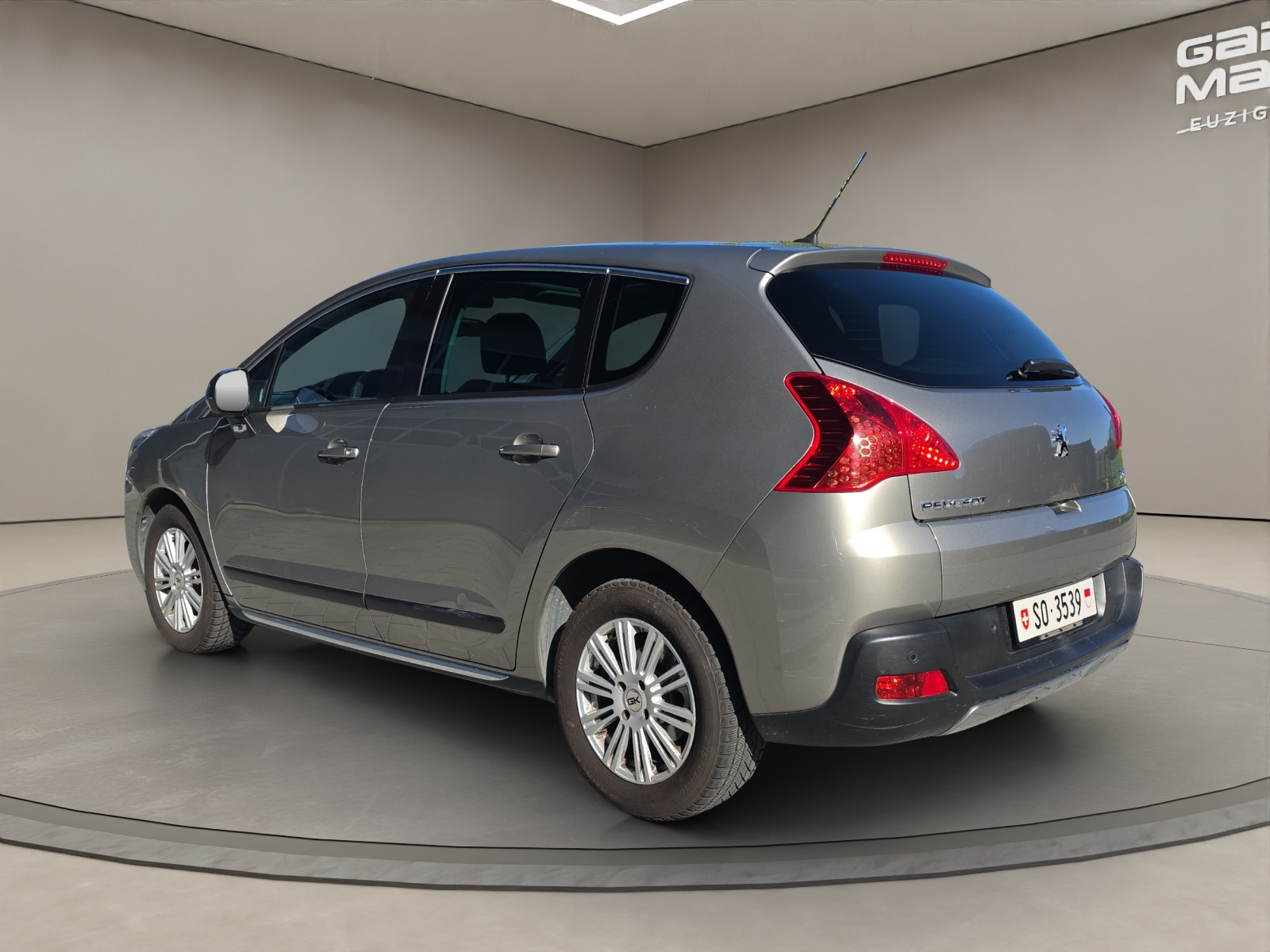 PEUGEOT 3008 1.6 HDI Sport Pack EGS6-image-2