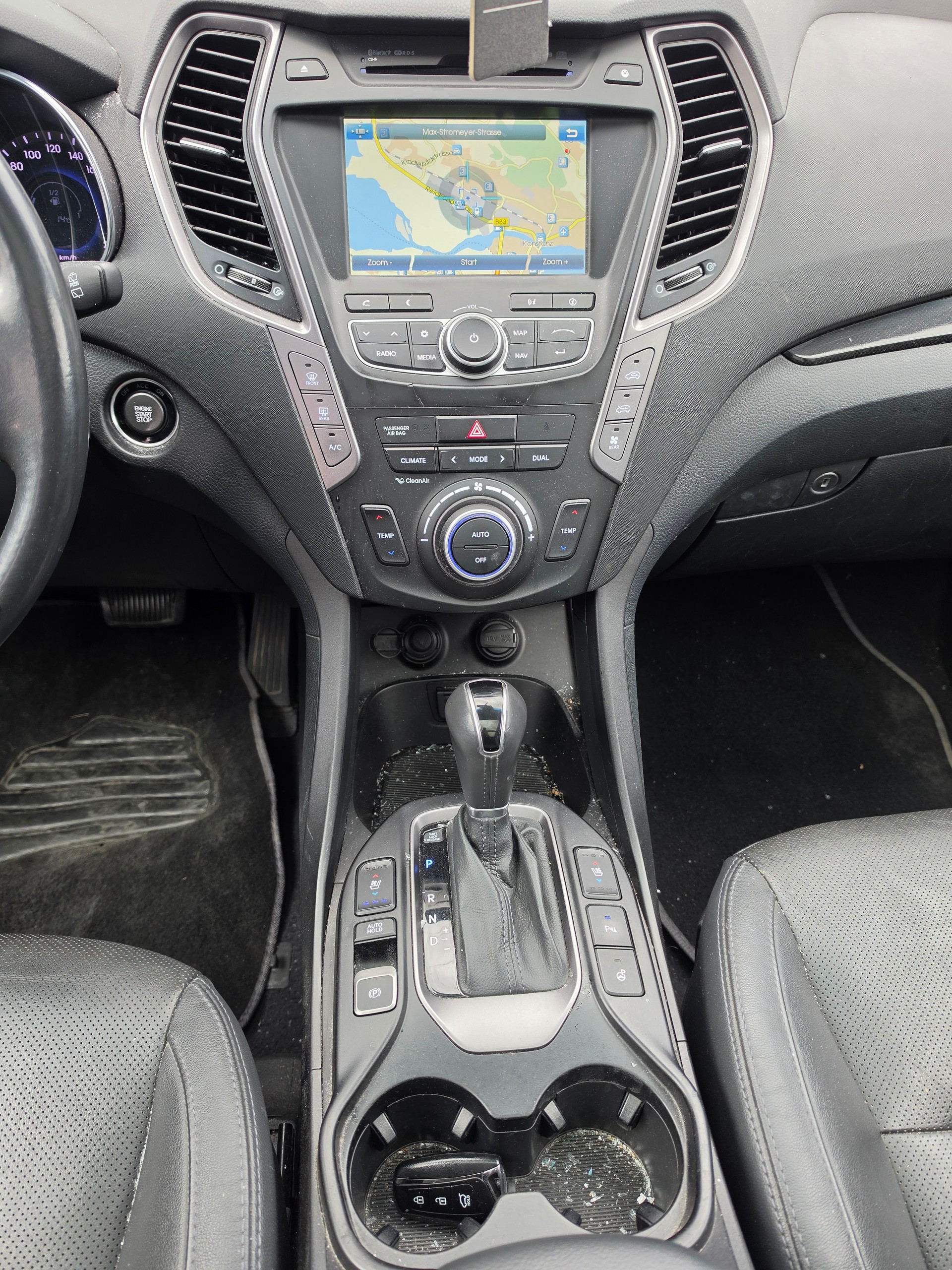 HYUNDAI Grand Santa Fe 2.2 CRDI Premium 4WD-image-12