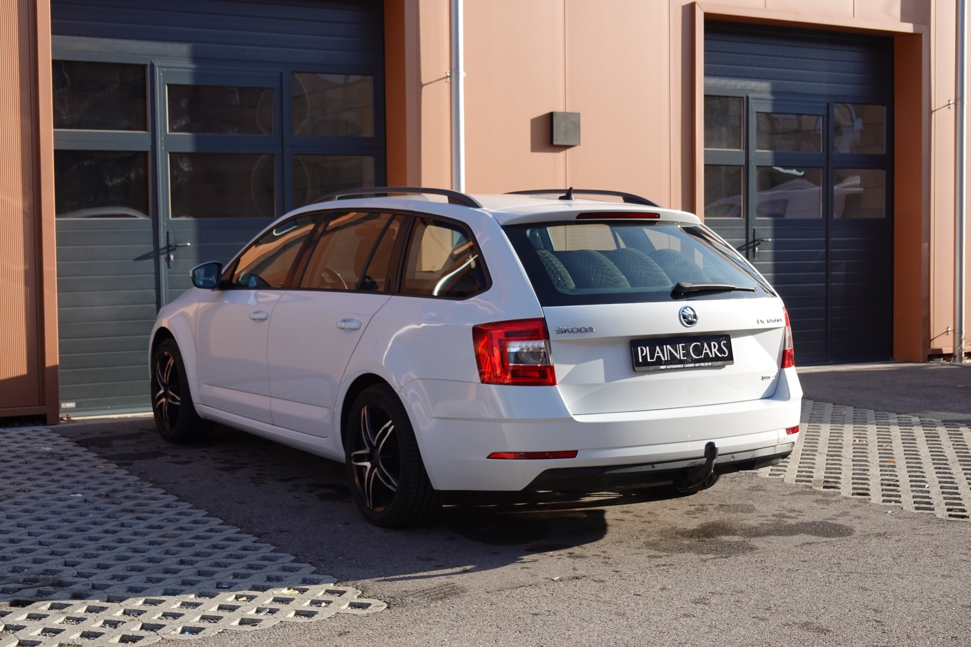 SKODA Octavia 1.5 G-tec Style "* CH Auto * 8 Roues * Capteurs avant/arrière * Tempomat Adaptatif * Clim Auto * Crochet attelage *"-image-9