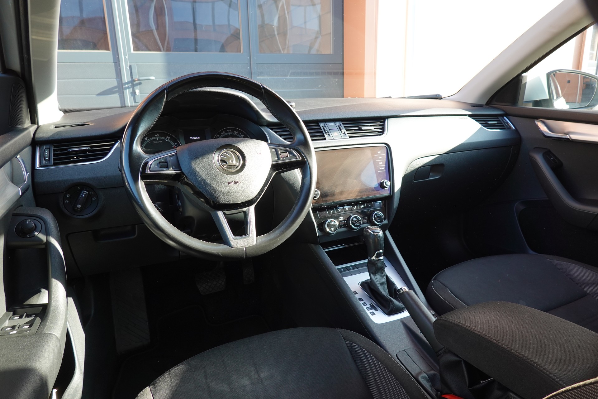 SKODA Octavia 1.5 G-tec Style "* CH Auto * 8 Roues * Capteurs avant/arrière * Tempomat Adaptatif * Clim Auto * Crochet attelage *"-image-13
